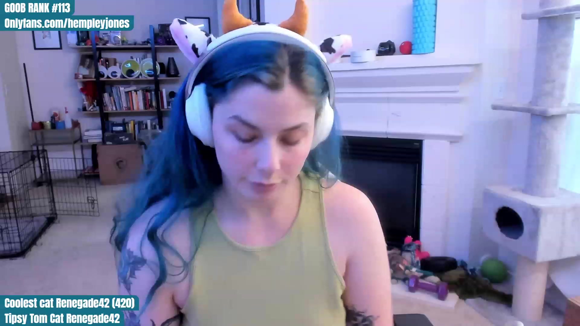 Gallery image thumbnail from Hemppopotamus's myfreecams stream on, 05/16/2023, 24:03 image 11 of 20