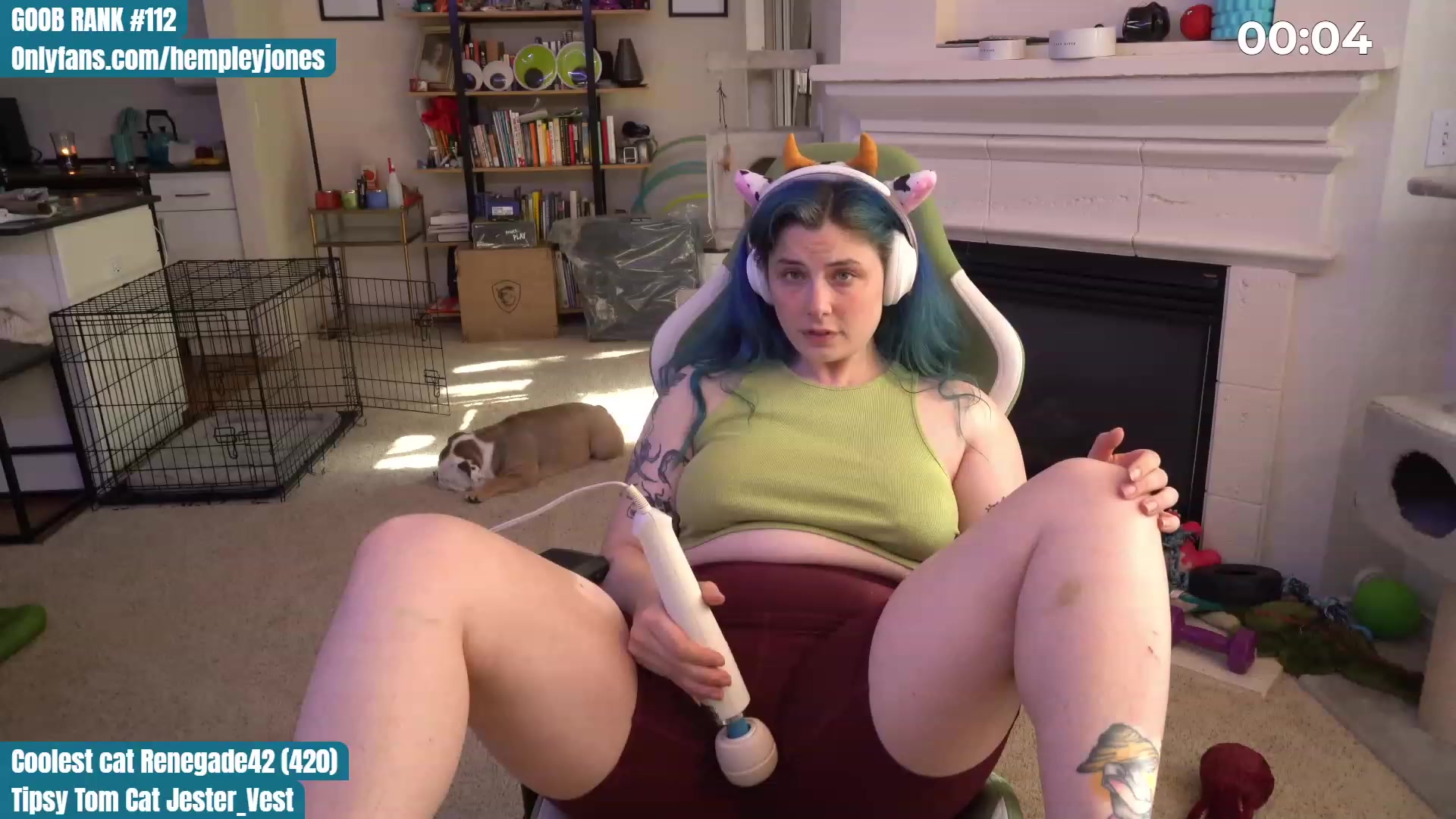Gallery image thumbnail from Hemppopotamus's myfreecams stream on, 05/16/2023, 24:25 image 13 of 20
