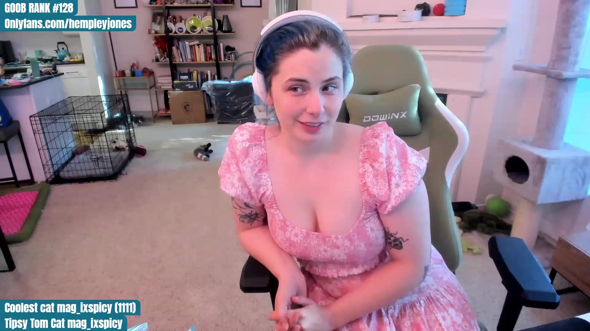 Gallery image thumbnail from Hemppopotamus's myfreecams stream on, 05/19/2023, 01:46 image 18 of 20
