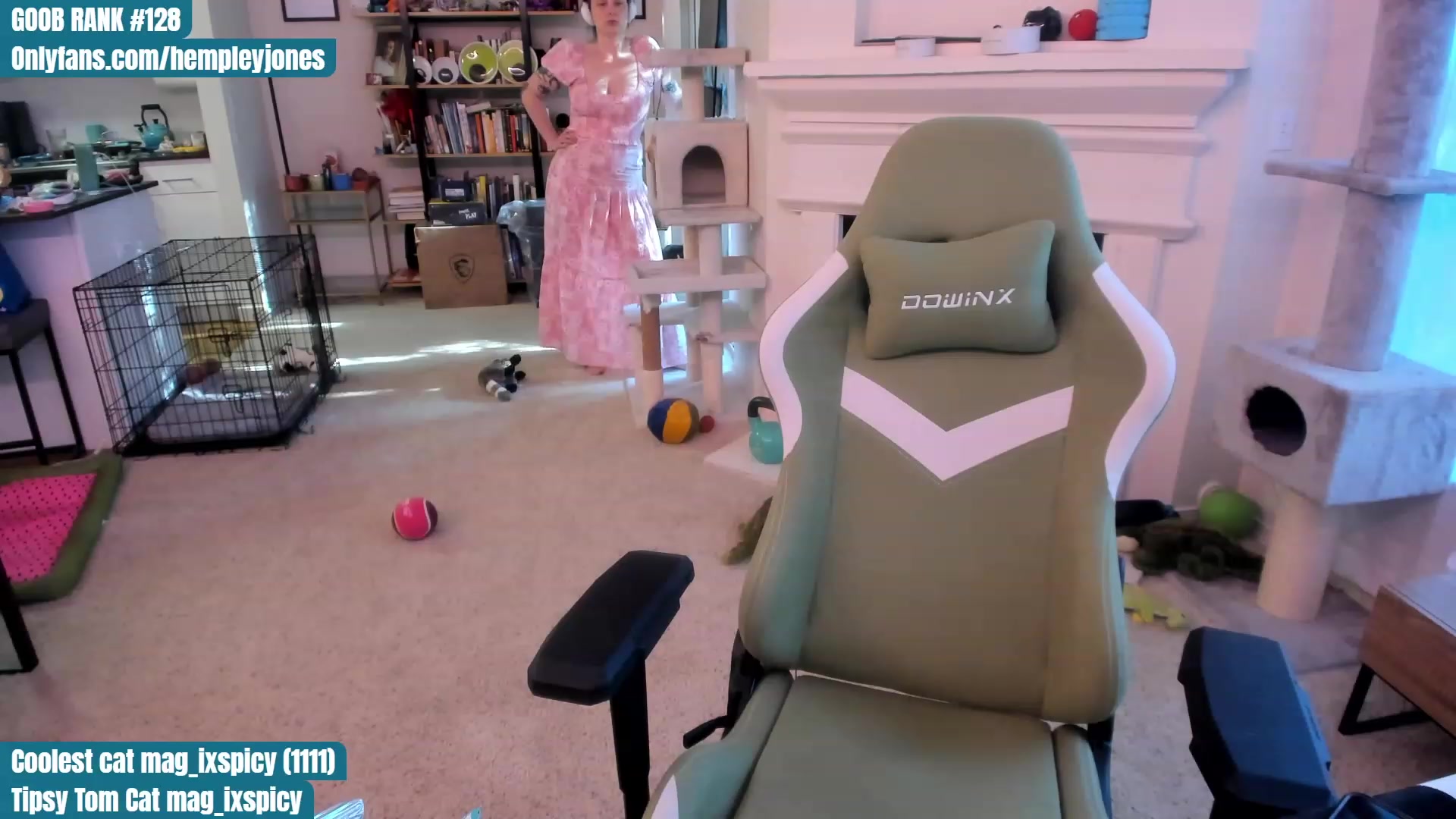 Gallery image thumbnail from Hemppopotamus's myfreecams stream on, 05/19/2023, 01:46 image 17 of 20