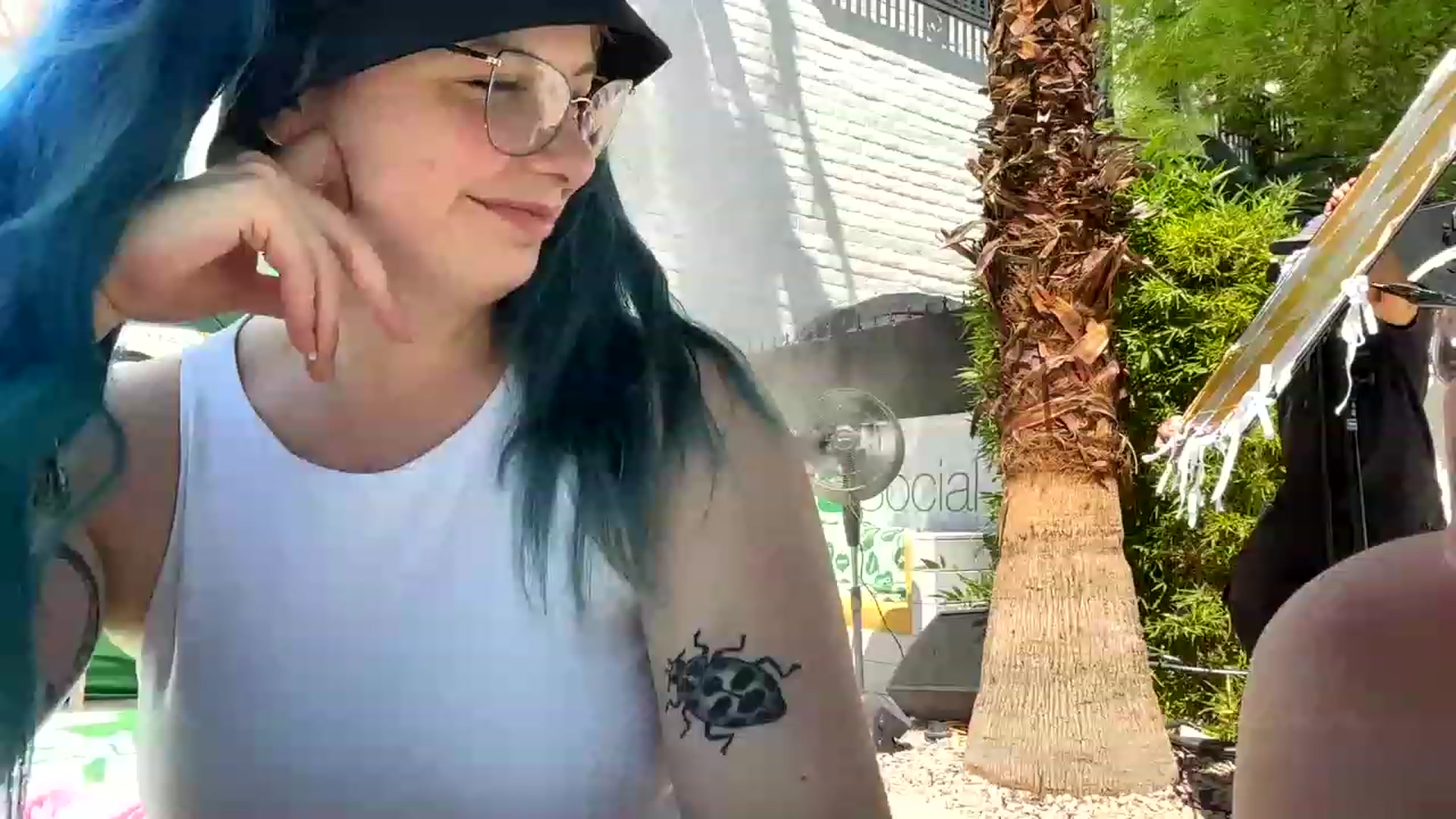 Gallery image thumbnail from Hemppopotamus's myfreecams stream on, 05/24/2023, 21:30 image 10 of 20