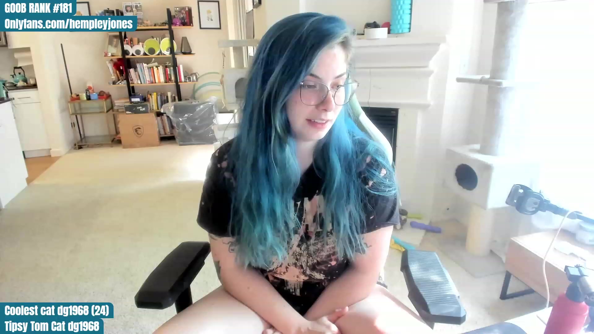 Gallery image thumbnail from Hemppopotamus's myfreecams stream on, 05/28/2023, 24:41 image 3 of 20