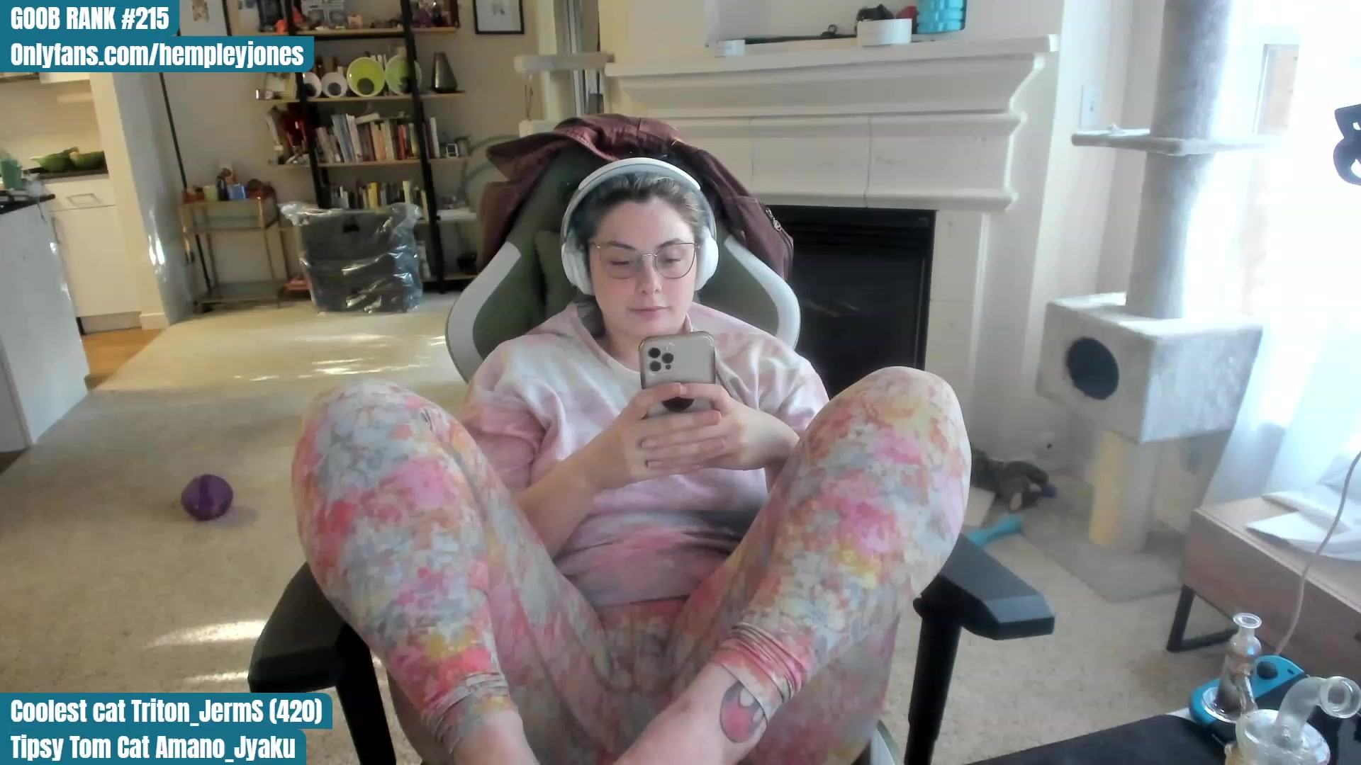 Gallery image thumbnail from Hemppopotamus's myfreecams stream on, 05/31/2023, 01:47 image 19 of 20