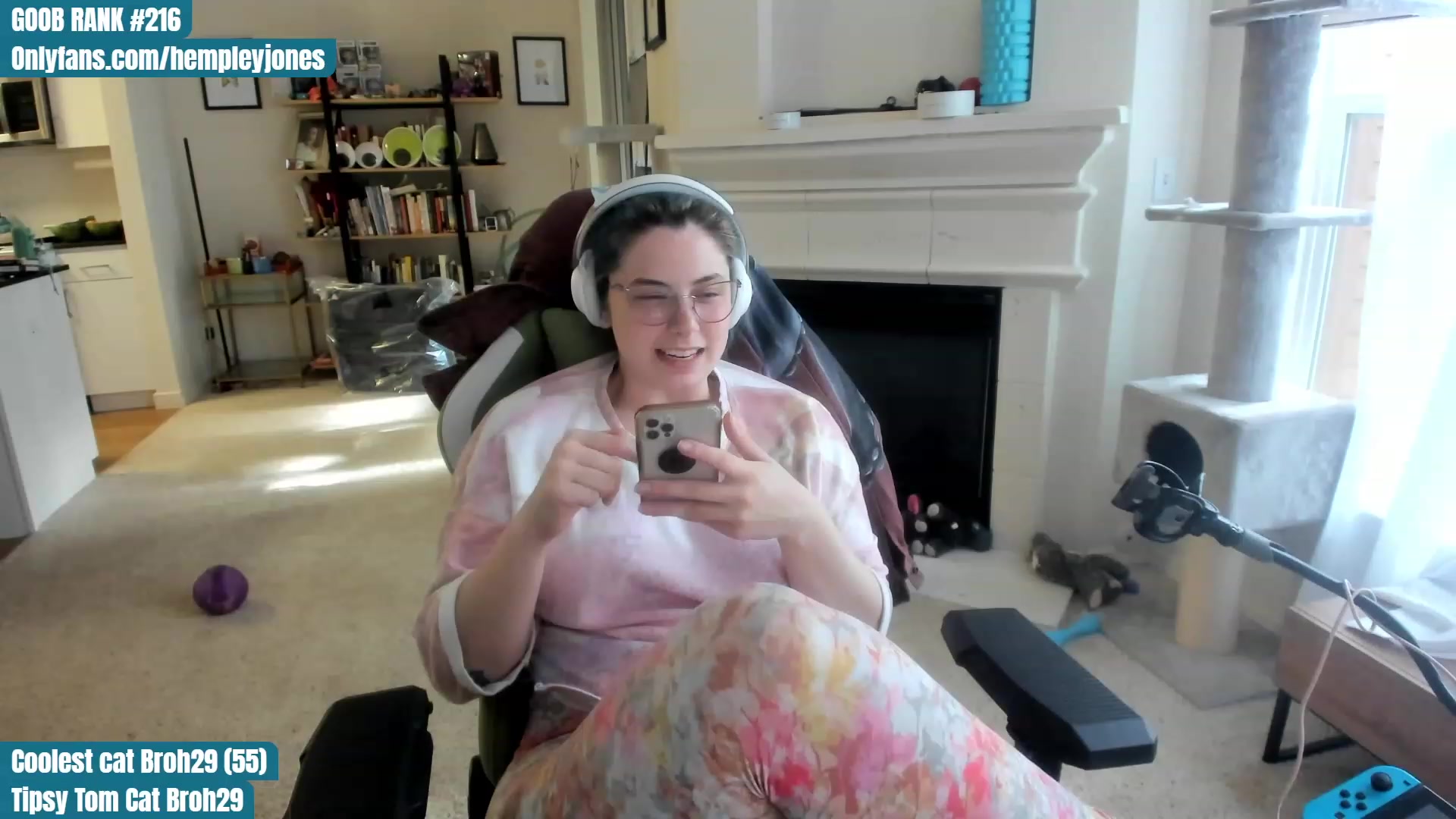 Gallery image thumbnail from Hemppopotamus's myfreecams stream on, 05/31/2023, 01:47 image 8 of 20