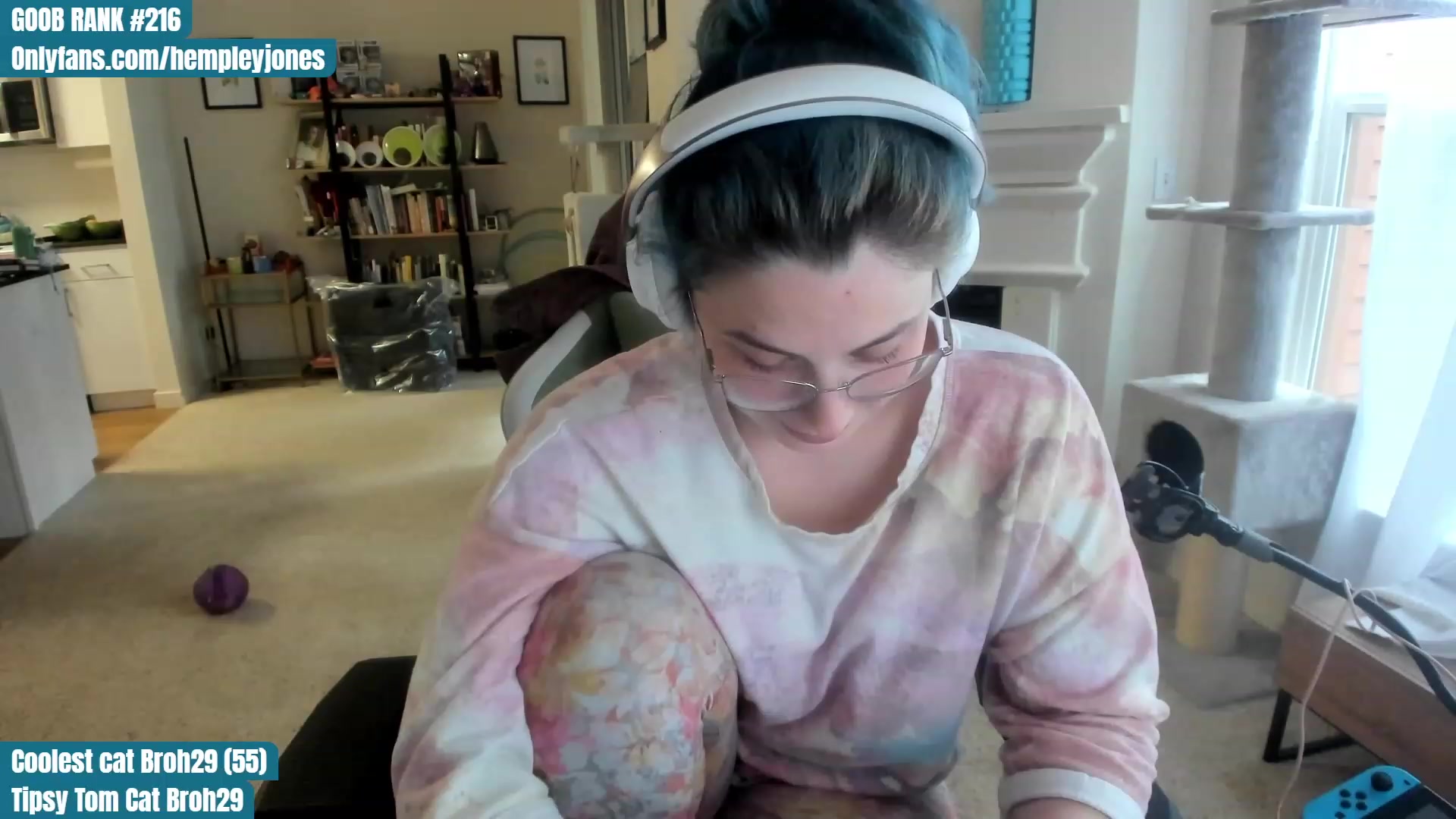 Gallery image thumbnail from Hemppopotamus's myfreecams stream on, 05/31/2023, 01:47 image 6 of 20