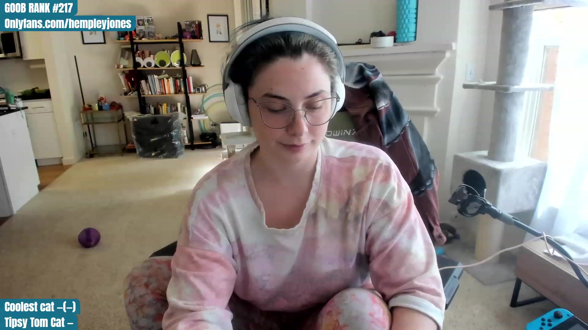 Gallery image thumbnail from Hemppopotamus's myfreecams stream on, 05/31/2023, 01:47 image 1 of 20