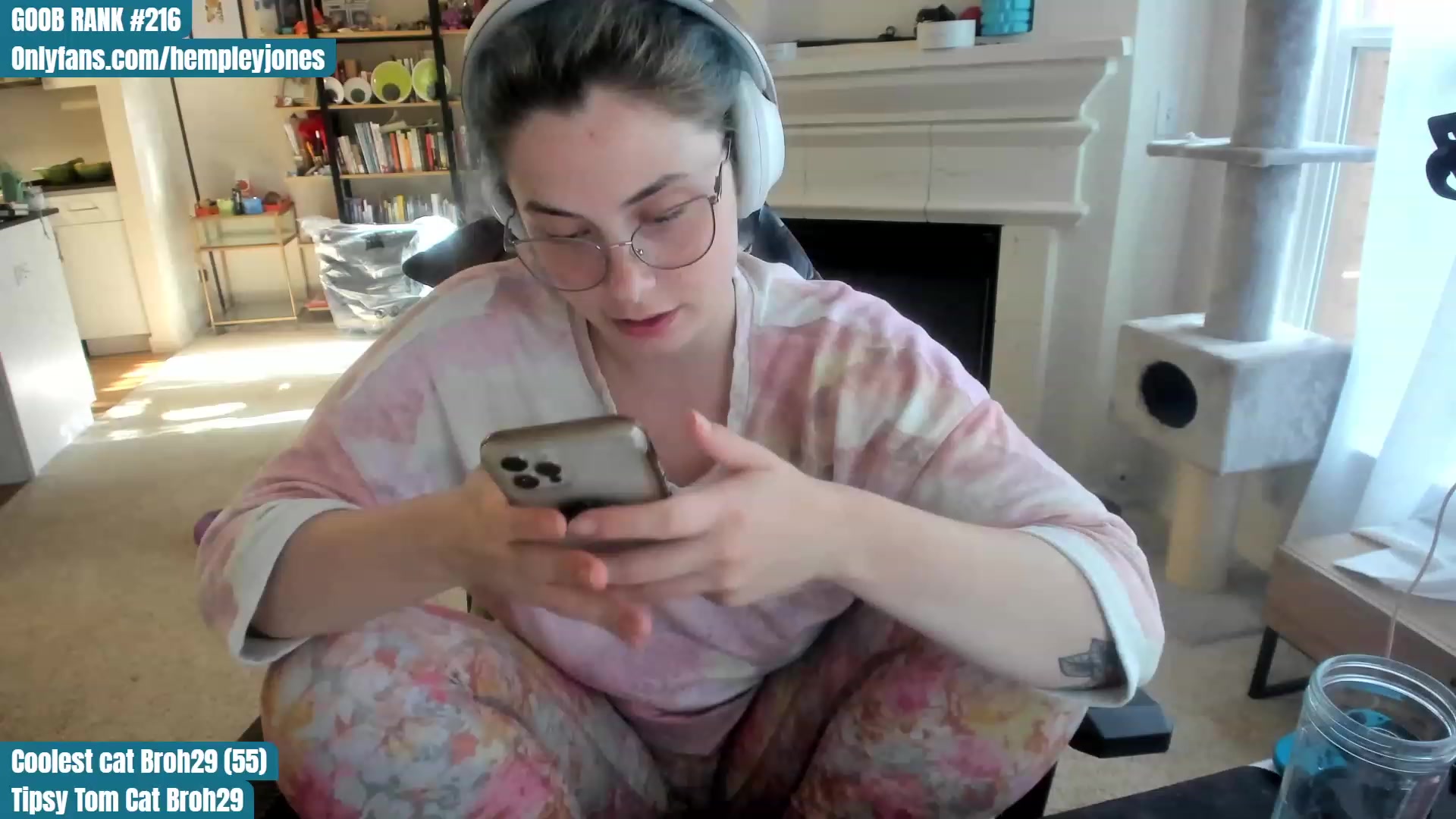 Gallery image thumbnail from Hemppopotamus's myfreecams stream on, 05/31/2023, 01:47 image 13 of 20
