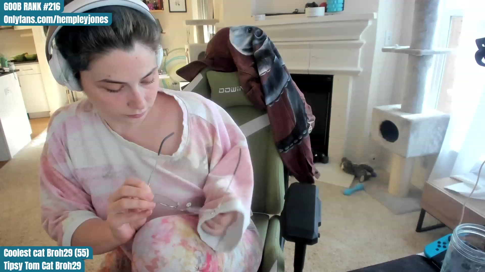 Gallery image thumbnail from Hemppopotamus's myfreecams stream on, 05/31/2023, 01:47 image 12 of 20