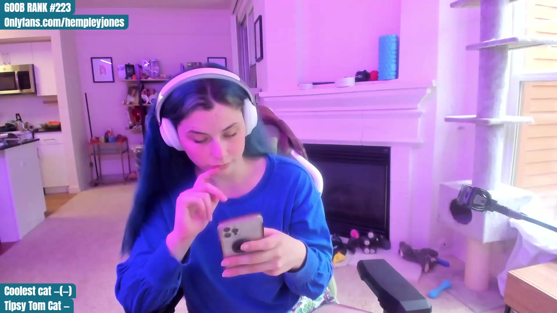Gallery image thumbnail from Hemppopotamus's myfreecams stream on, 05/31/2023, 23:40 image 1 of 20