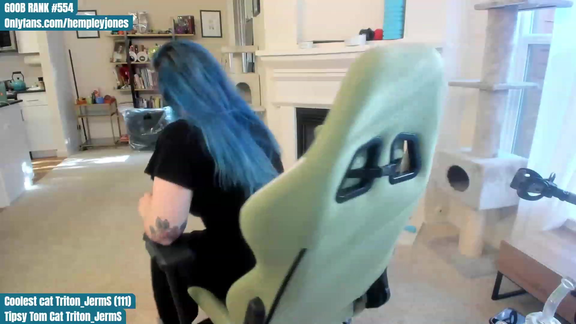 Gallery image thumbnail from Hemppopotamus's myfreecams stream on, 06/04/2023, 01:28 image 7 of 20