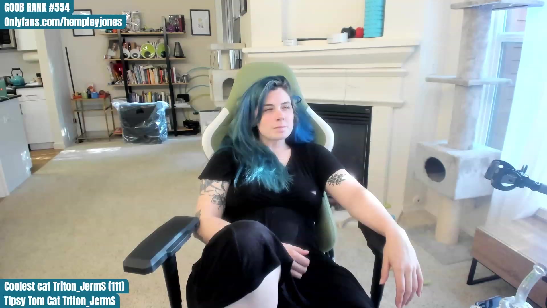 Gallery image thumbnail from Hemppopotamus's myfreecams stream on, 06/04/2023, 01:28 image 9 of 20