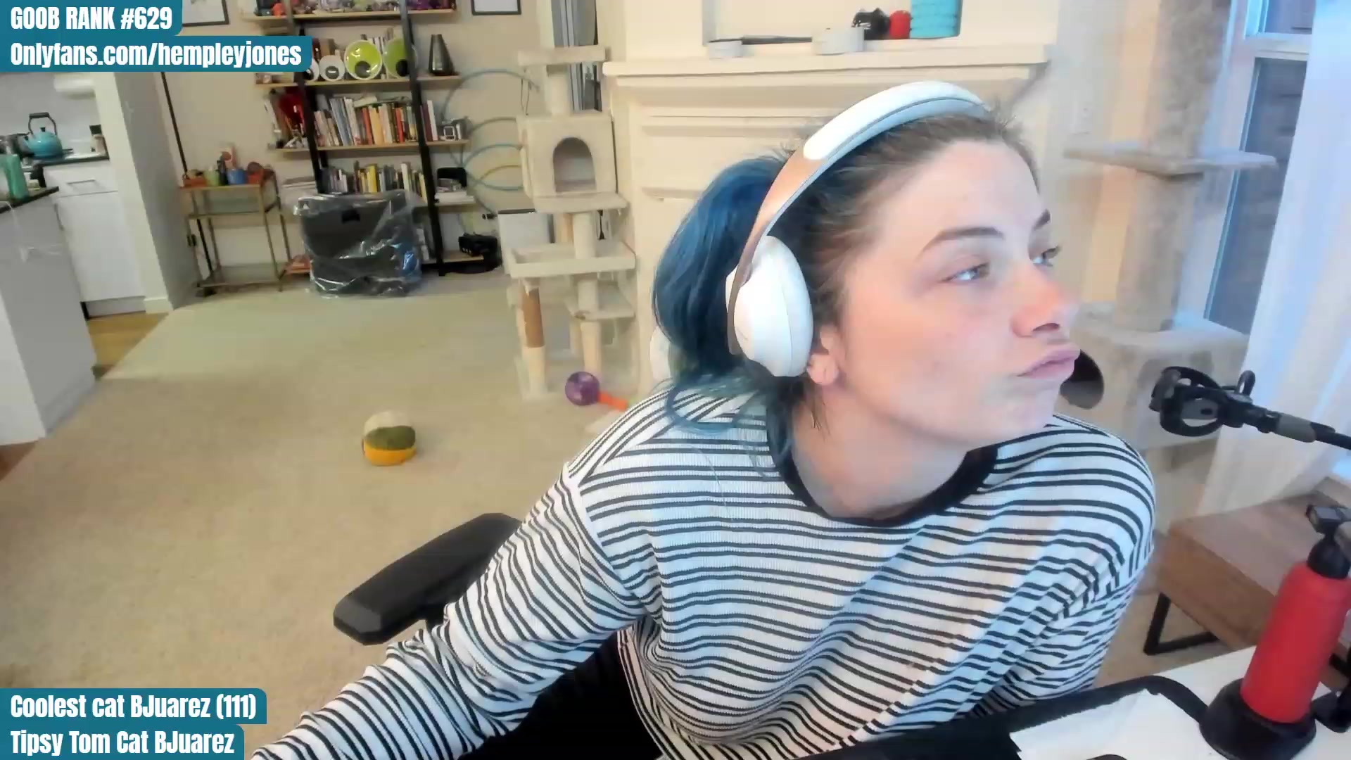 Gallery image thumbnail from Hemppopotamus's myfreecams stream on, 06/05/2023, 03:38 image 16 of 20