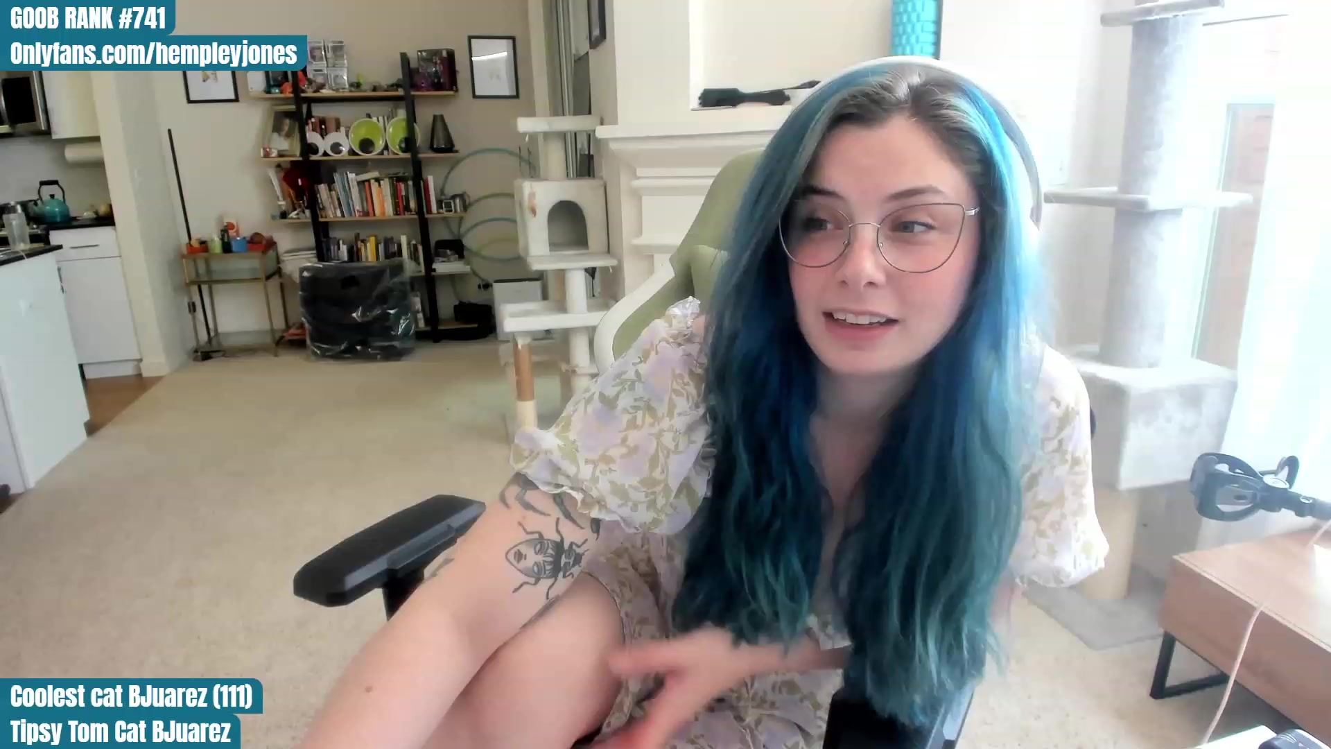 Gallery image thumbnail from Hemppopotamus's myfreecams stream on, 06/06/2023, 01:07 image 3 of 20