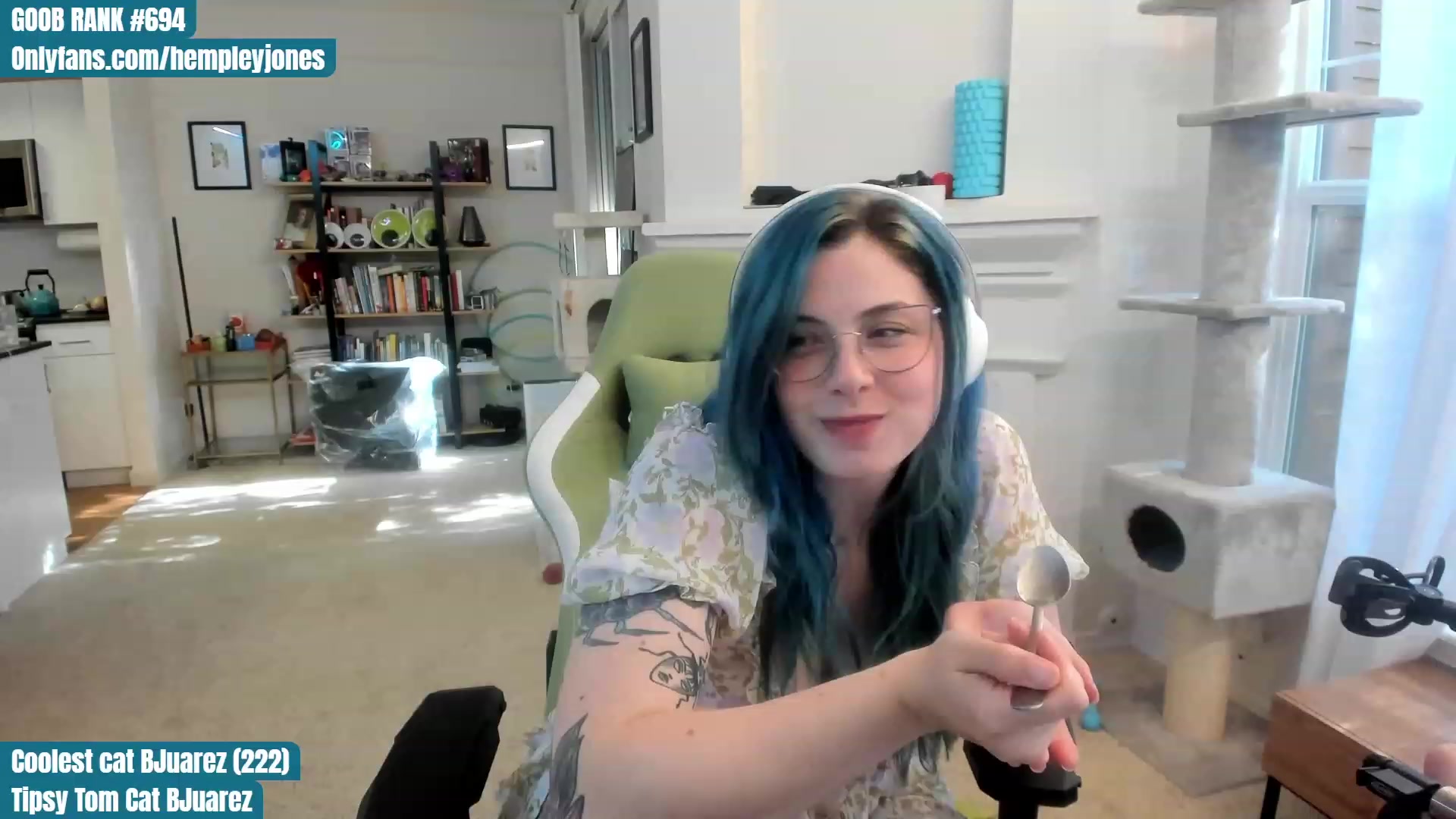 Gallery image thumbnail from Hemppopotamus's myfreecams stream on, 06/06/2023, 01:49 image 13 of 20
