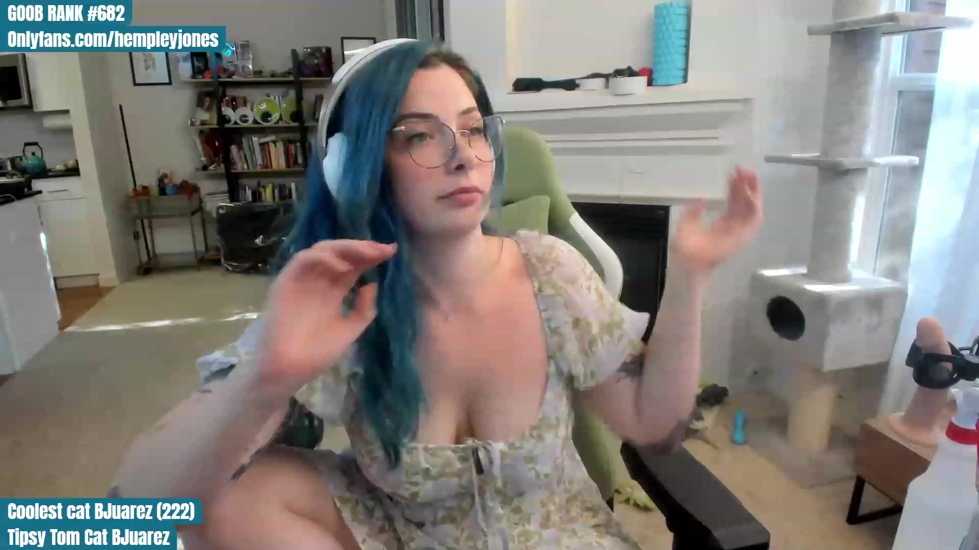 Gallery image thumbnail from Hemppopotamus's myfreecams stream on, 06/06/2023, 01:49 image 19 of 20