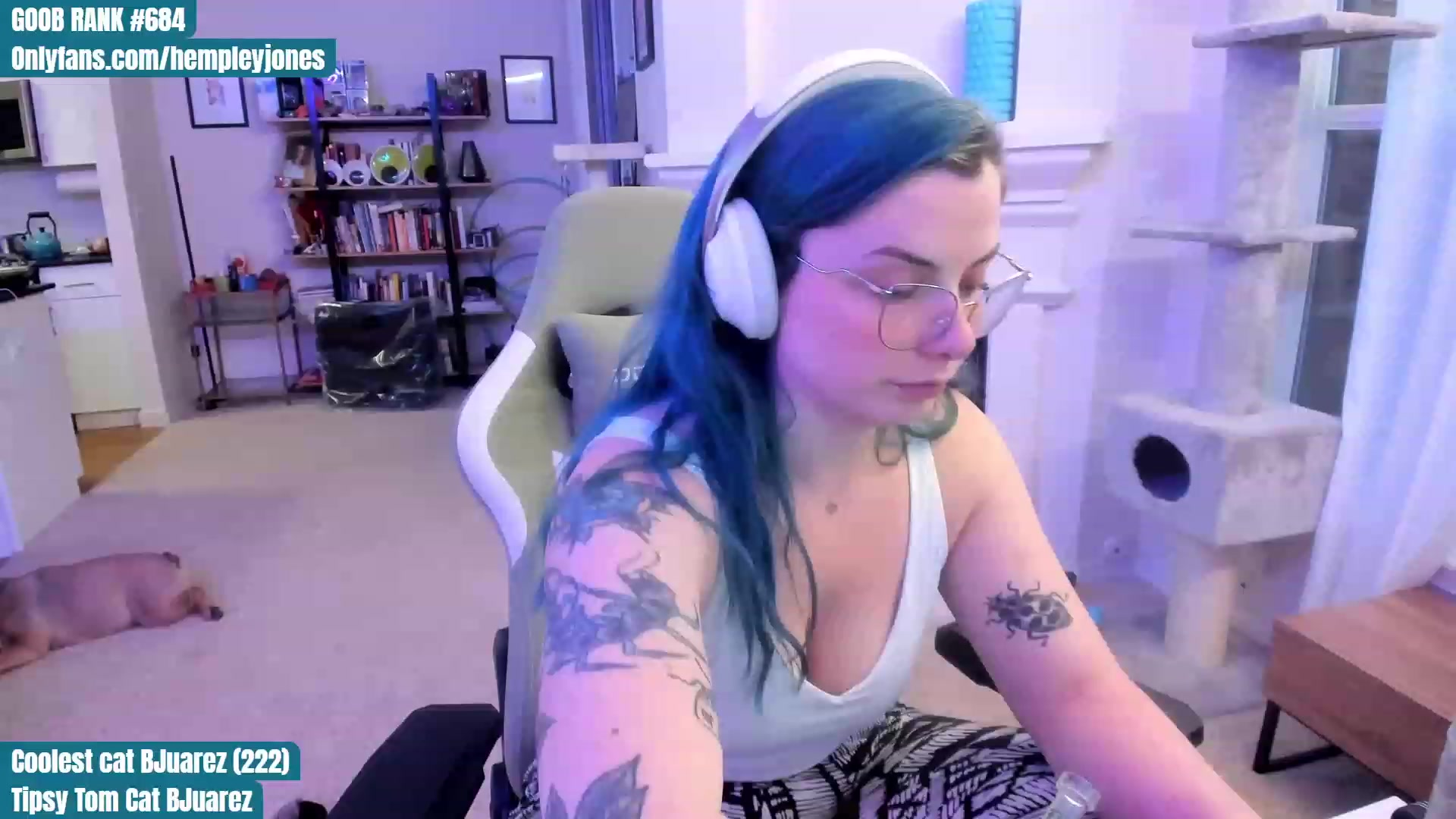 Gallery image thumbnail from Hemppopotamus's myfreecams stream on, 06/06/2023, 03:44 image 9 of 20