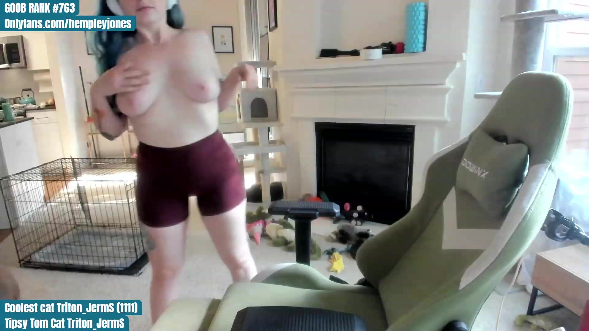 Gallery image thumbnail from Hemppopotamus's myfreecams stream on, 06/09/2023, 01:48 image 12 of 20
