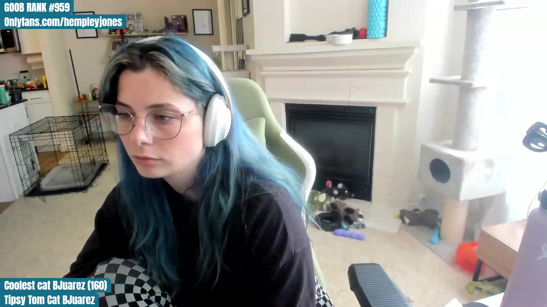 Gallery image thumbnail from Hemppopotamus's myfreecams stream on, 06/11/2023, 23:15 image 17 of 20