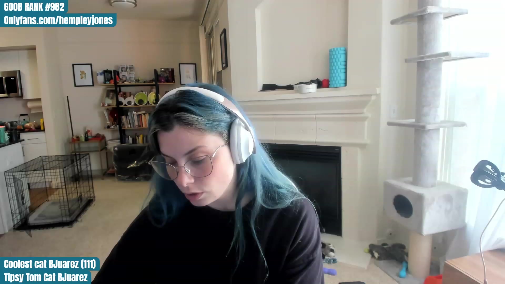 Gallery image thumbnail from Hemppopotamus's myfreecams stream on, 06/11/2023, 23:15 image 5 of 20