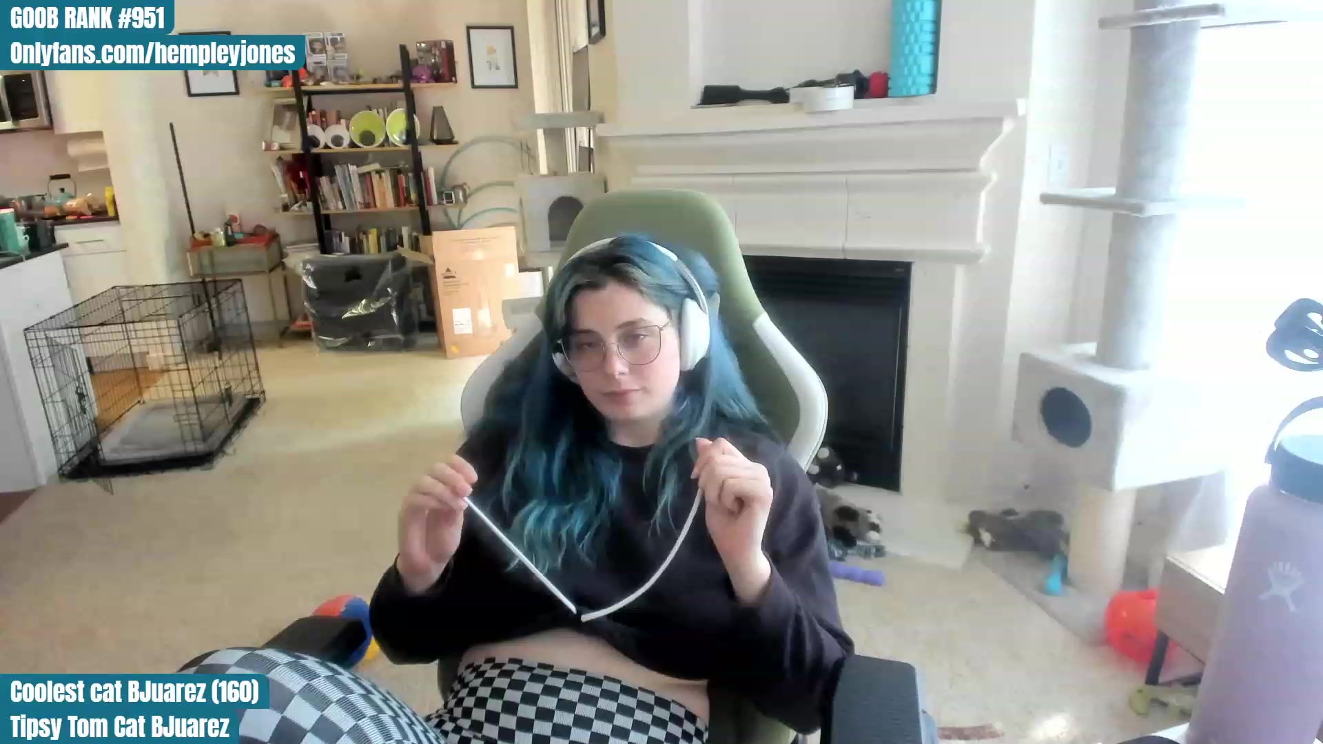 Gallery image thumbnail from Hemppopotamus's myfreecams stream on, 06/12/2023, 24:02 image 2 of 20
