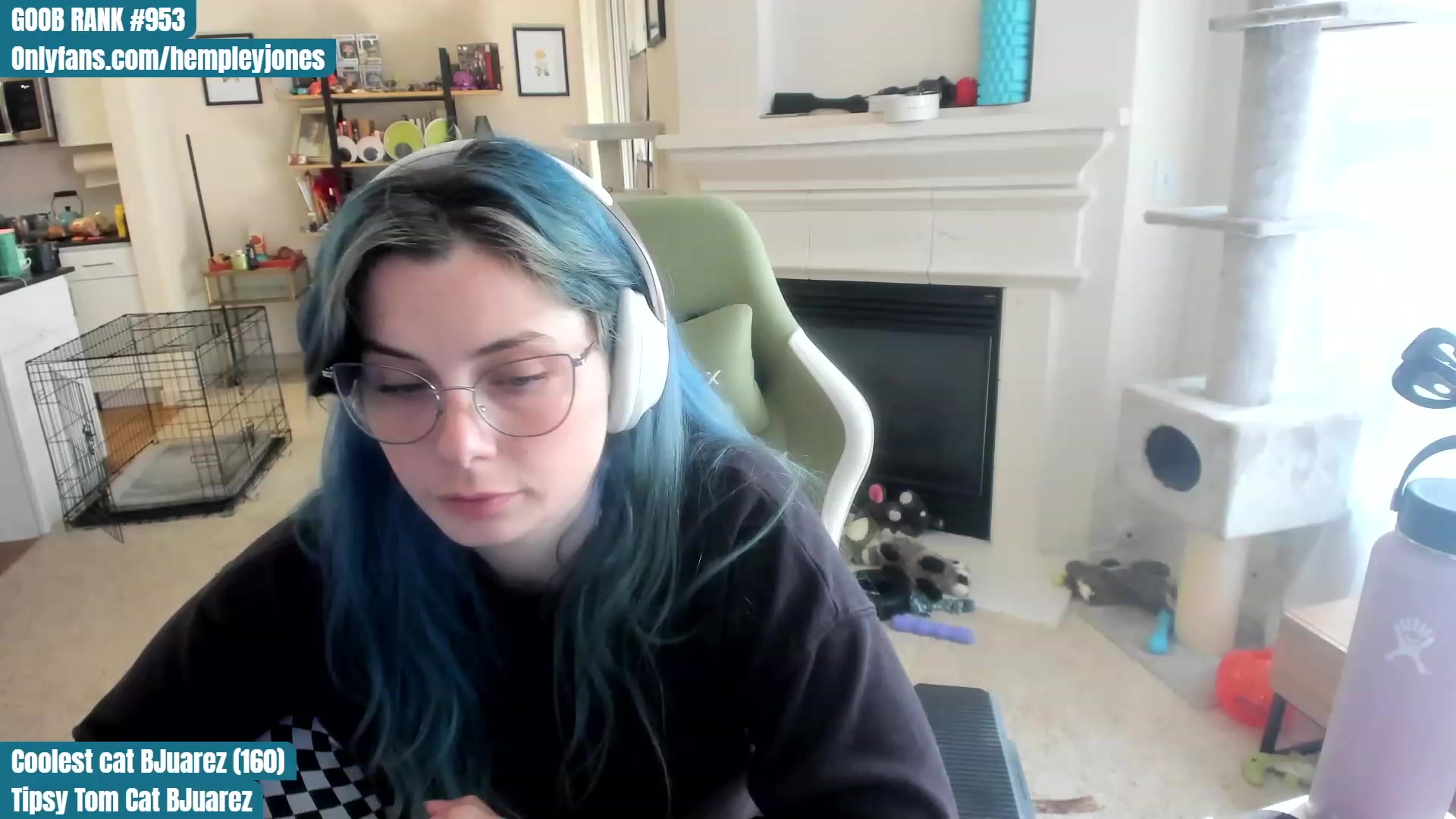 Gallery image thumbnail from Hemppopotamus's myfreecams stream on, 06/12/2023, 24:02 image 19 of 20