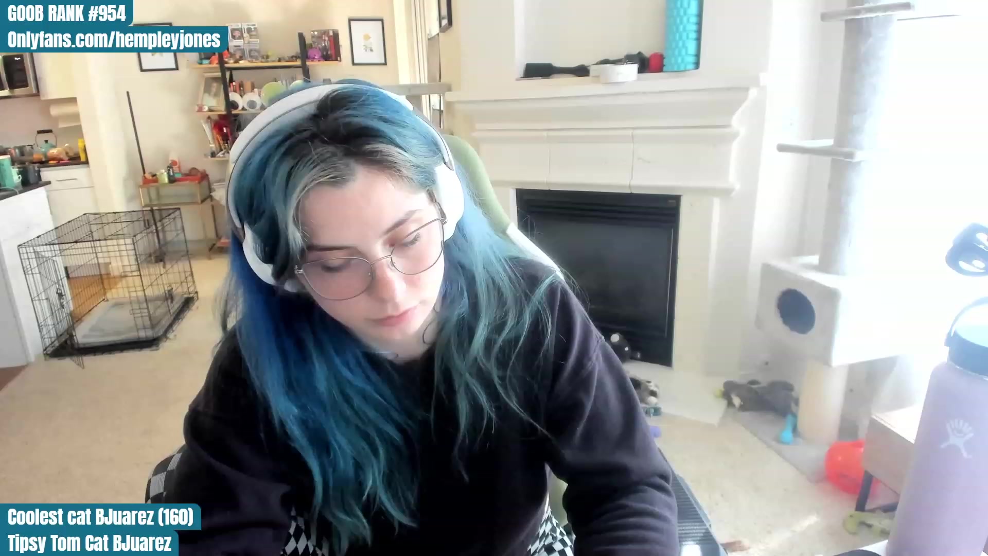 Gallery image thumbnail from Hemppopotamus's myfreecams stream on, 06/12/2023, 24:02 image 10 of 20