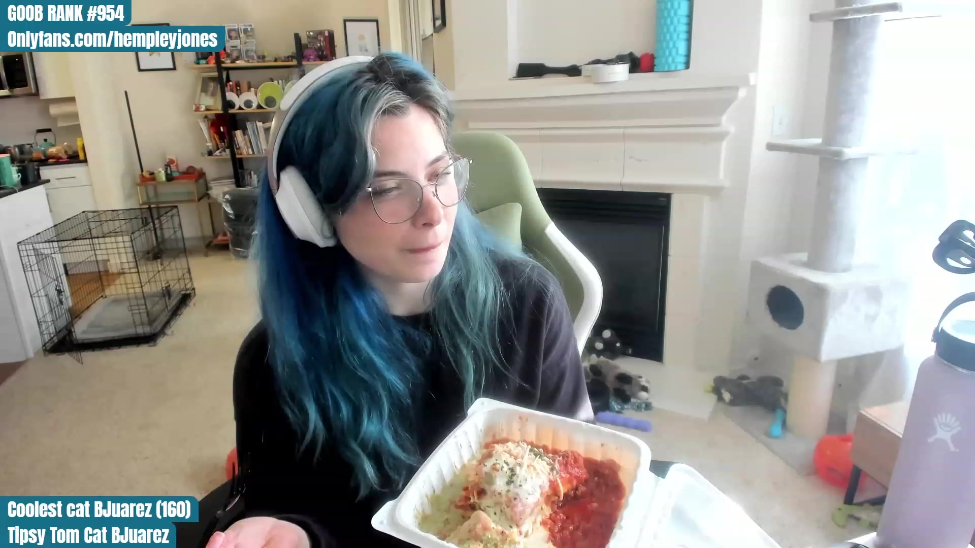 Gallery image thumbnail from Hemppopotamus's myfreecams stream on, 06/12/2023, 24:14 image 9 of 20