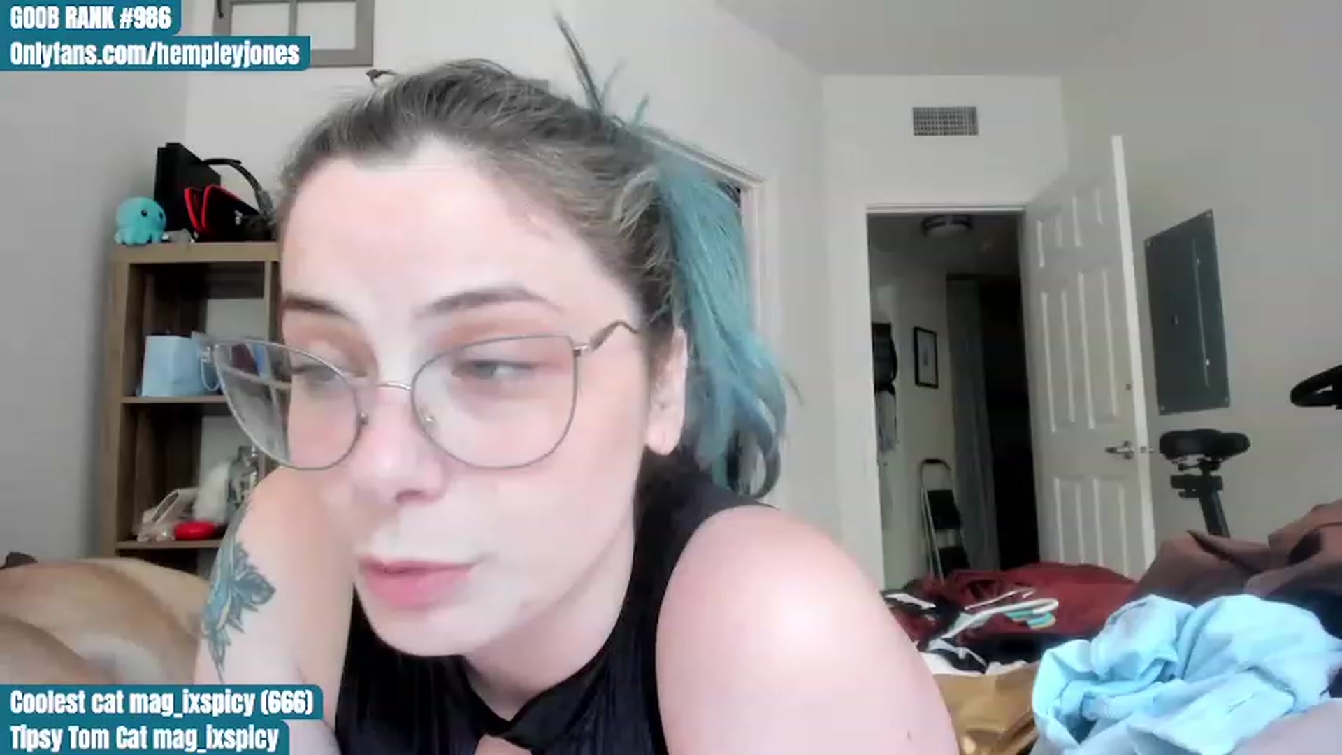 Gallery image thumbnail from Hemppopotamus's myfreecams stream on, 06/12/2023, 23:24 image 15 of 20