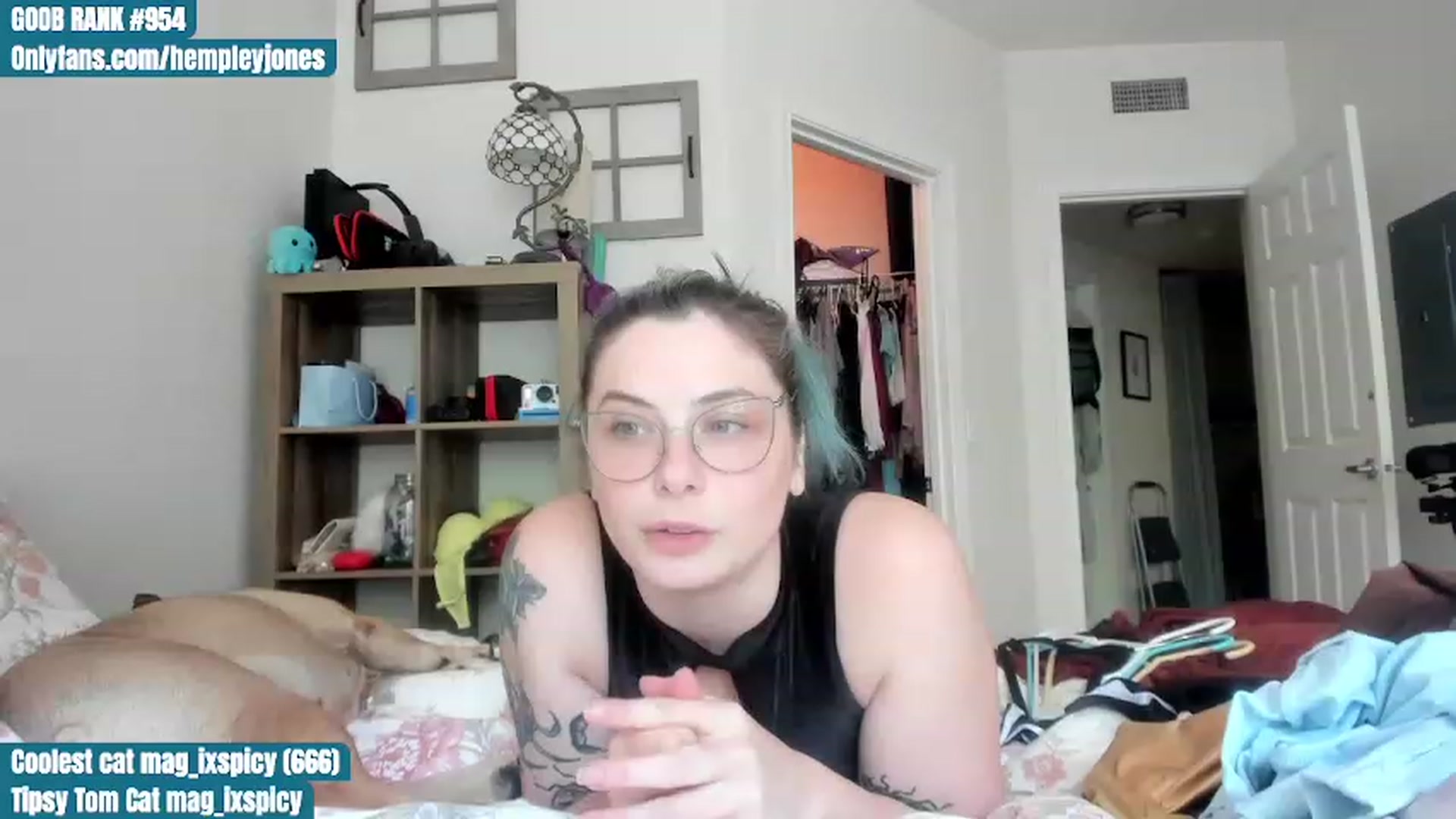 Gallery image thumbnail from Hemppopotamus's myfreecams stream on, 06/12/2023, 23:24 image 17 of 20