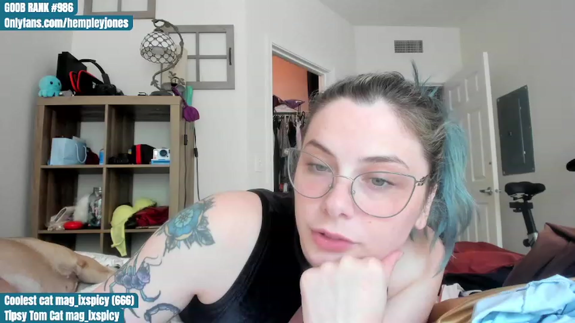 Gallery image thumbnail from Hemppopotamus's myfreecams stream on, 06/12/2023, 23:24 image 14 of 20