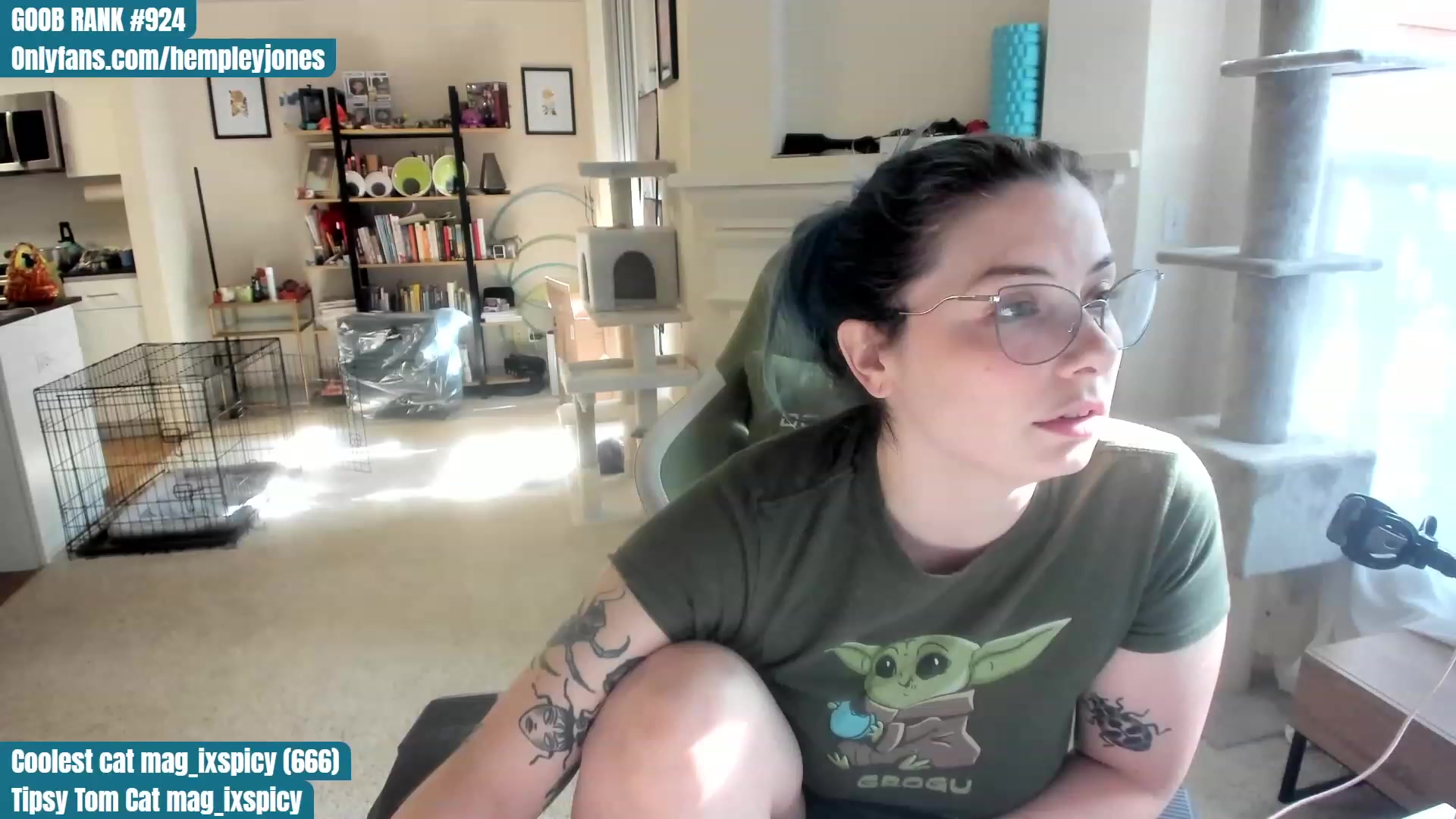Gallery image thumbnail from Hemppopotamus's myfreecams stream on, 06/13/2023, 01:05 image 14 of 20