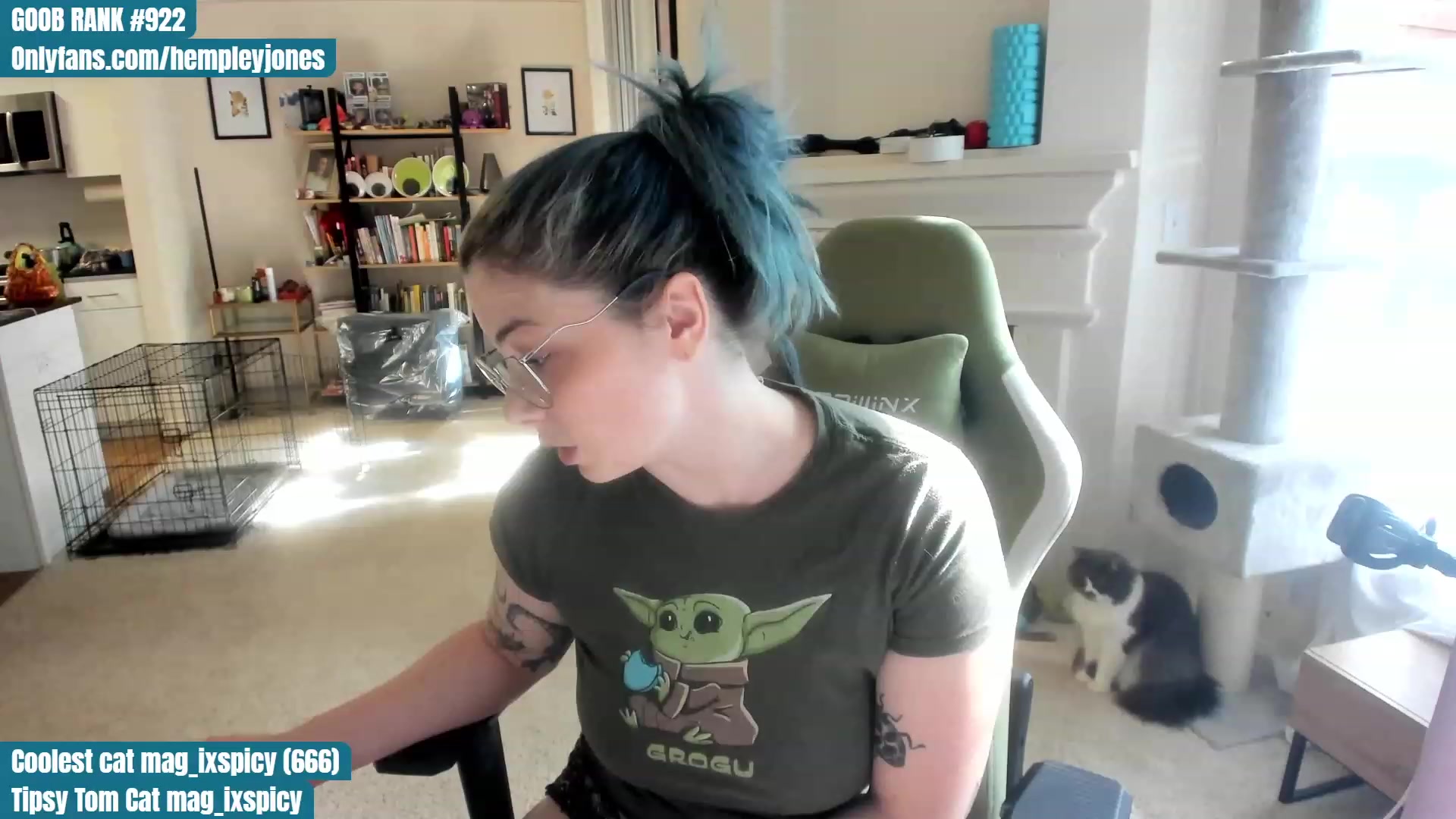 Gallery image thumbnail from Hemppopotamus's myfreecams stream on, 06/13/2023, 01:05 image 12 of 20