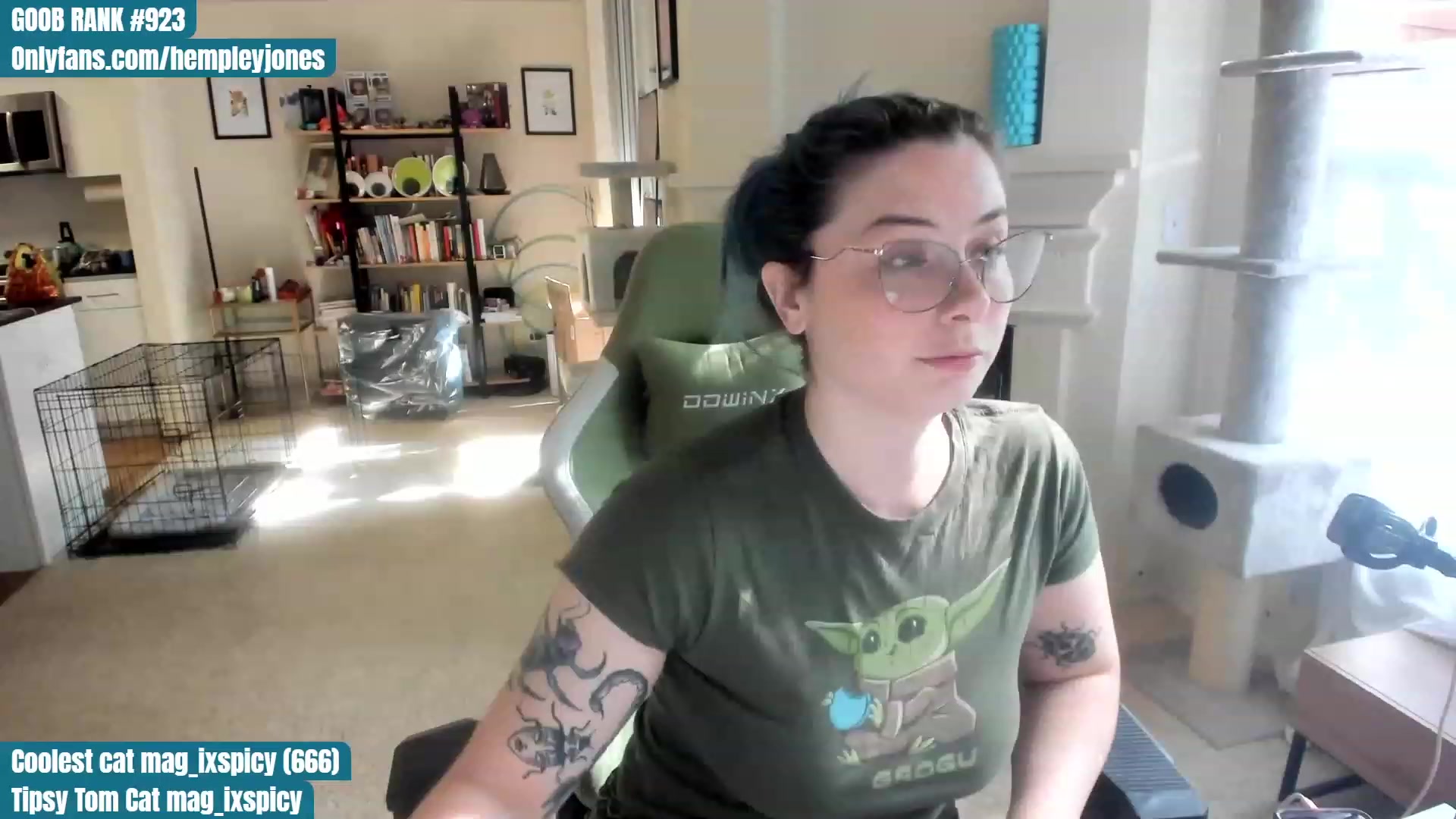 Gallery image thumbnail from Hemppopotamus's myfreecams stream on, 06/13/2023, 01:05 image 13 of 20