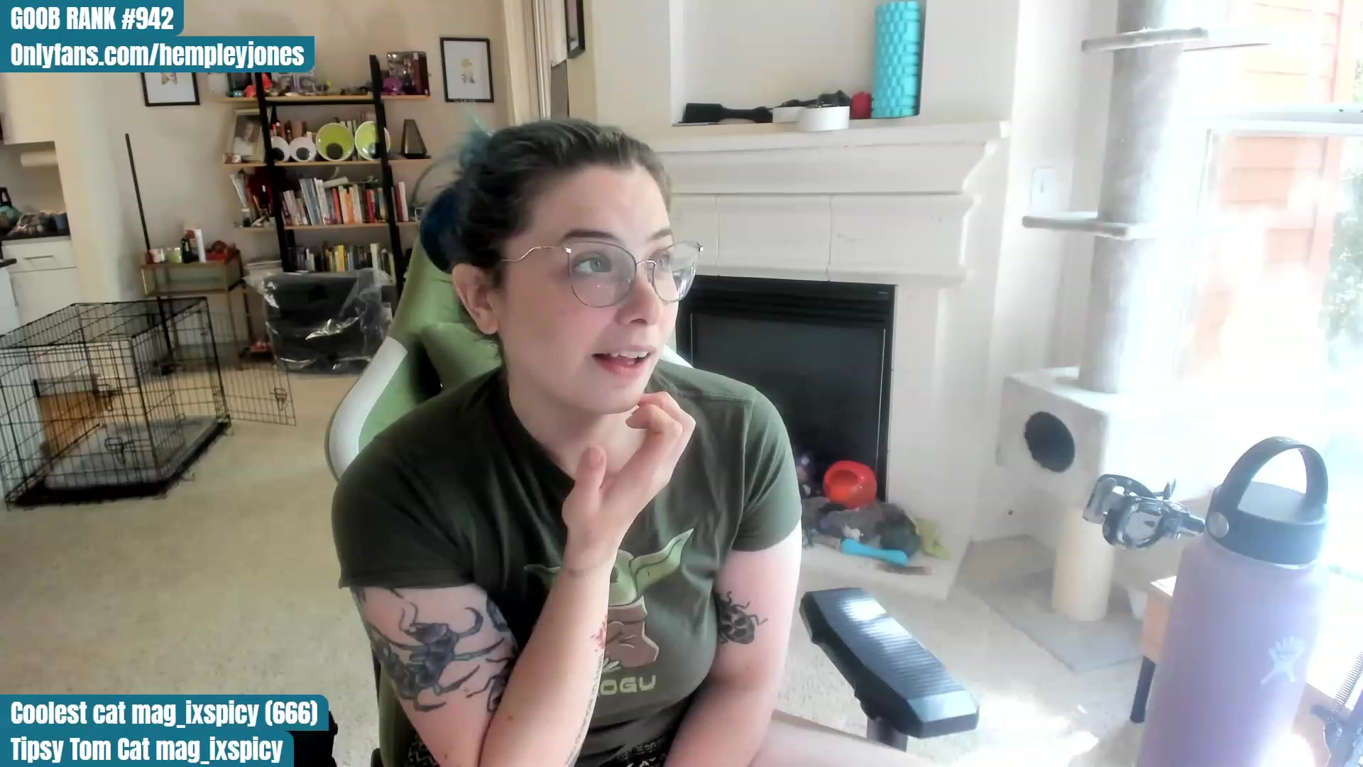 Gallery image thumbnail from Hemppopotamus's myfreecams stream on, 06/13/2023, 01:26 image 3 of 20