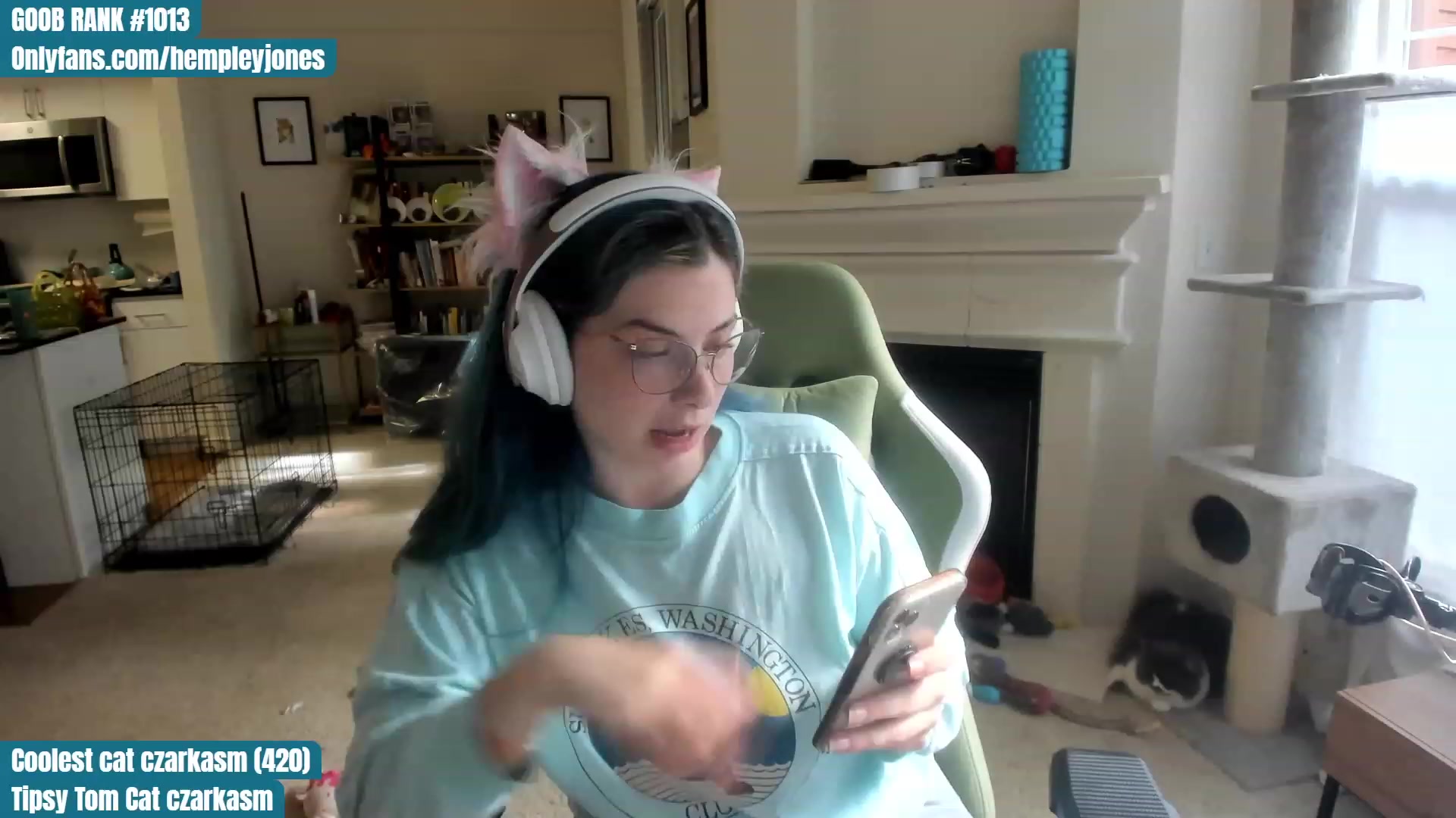 Gallery image thumbnail from Hemppopotamus's myfreecams stream on, 06/15/2023, 02:04 image 13 of 20