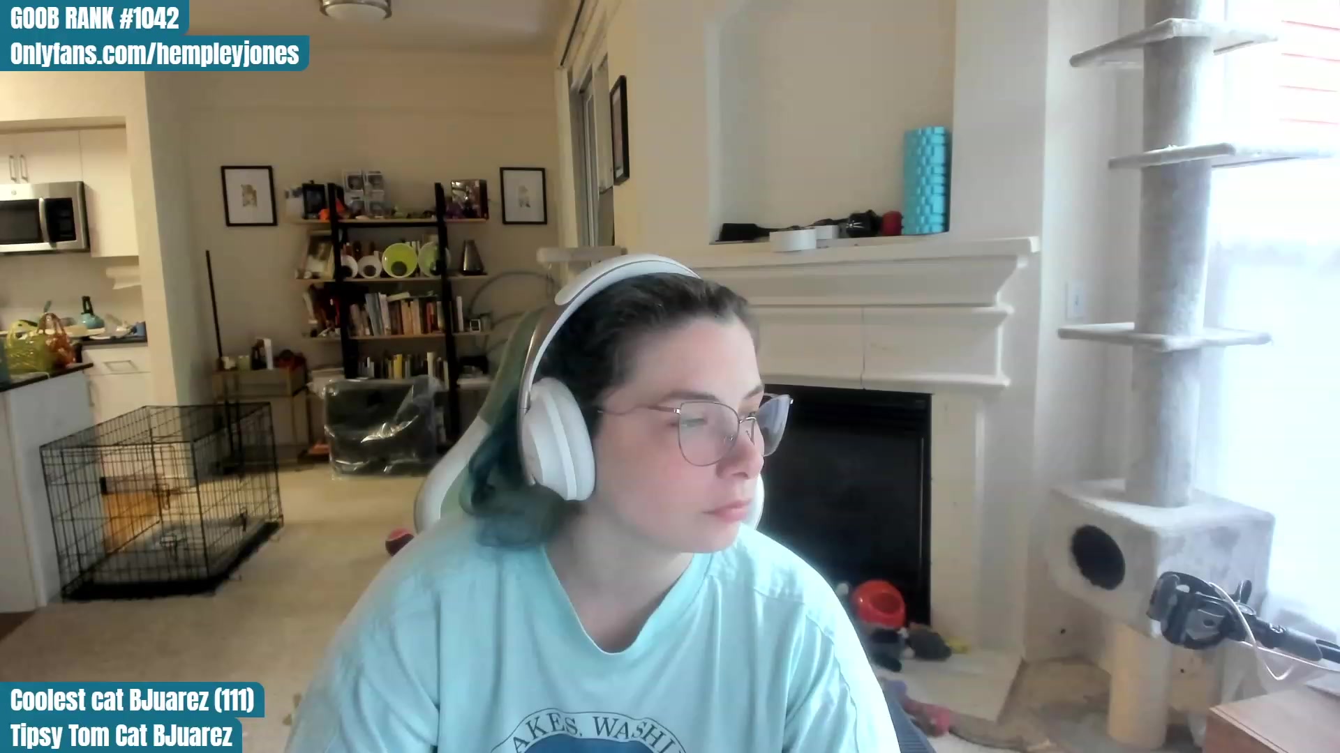 Gallery image thumbnail from Hemppopotamus's myfreecams stream on, 06/15/2023, 02:04 image 3 of 20