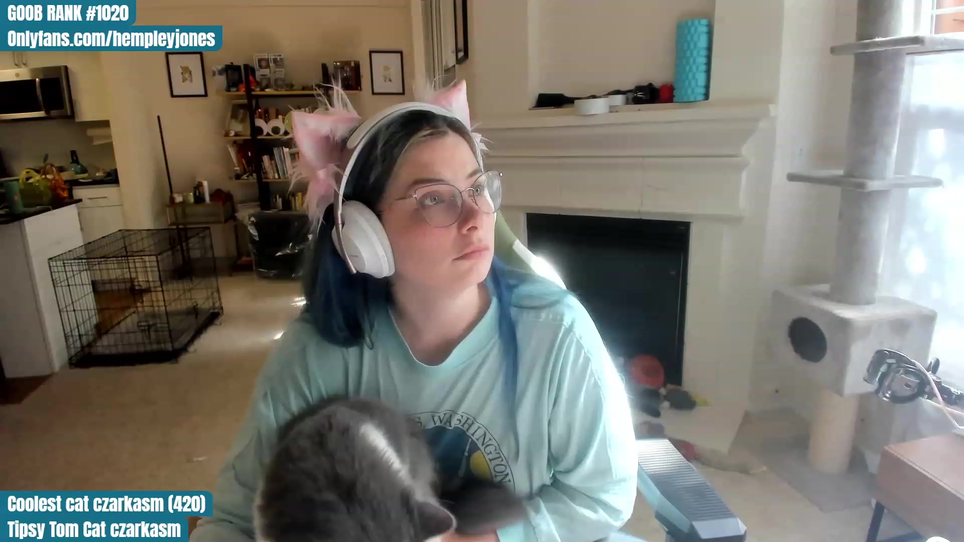 Gallery image thumbnail from Hemppopotamus's myfreecams stream on, 06/15/2023, 02:04 image 9 of 20