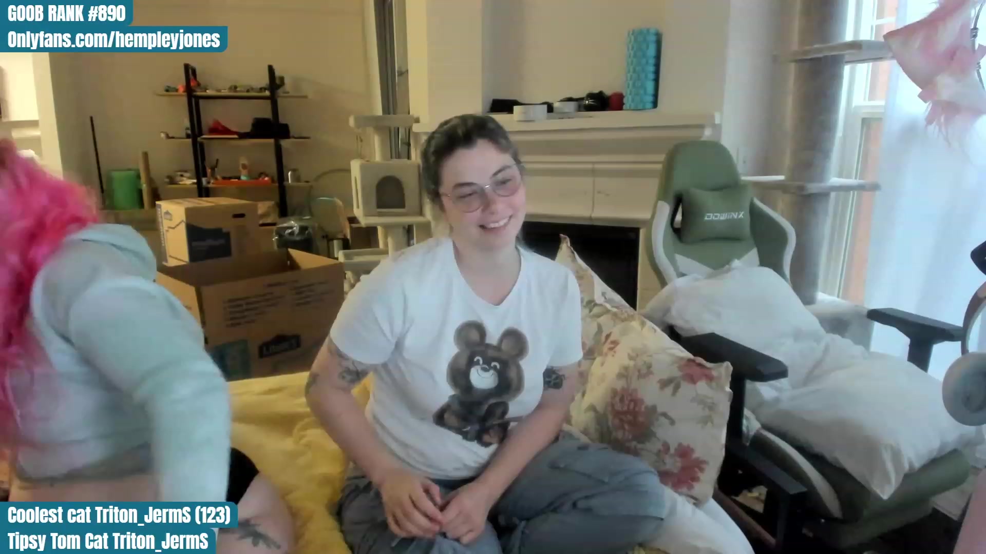 Gallery image thumbnail from Hemppopotamus's myfreecams stream on, 06/17/2023, 24:02 image 7 of 20