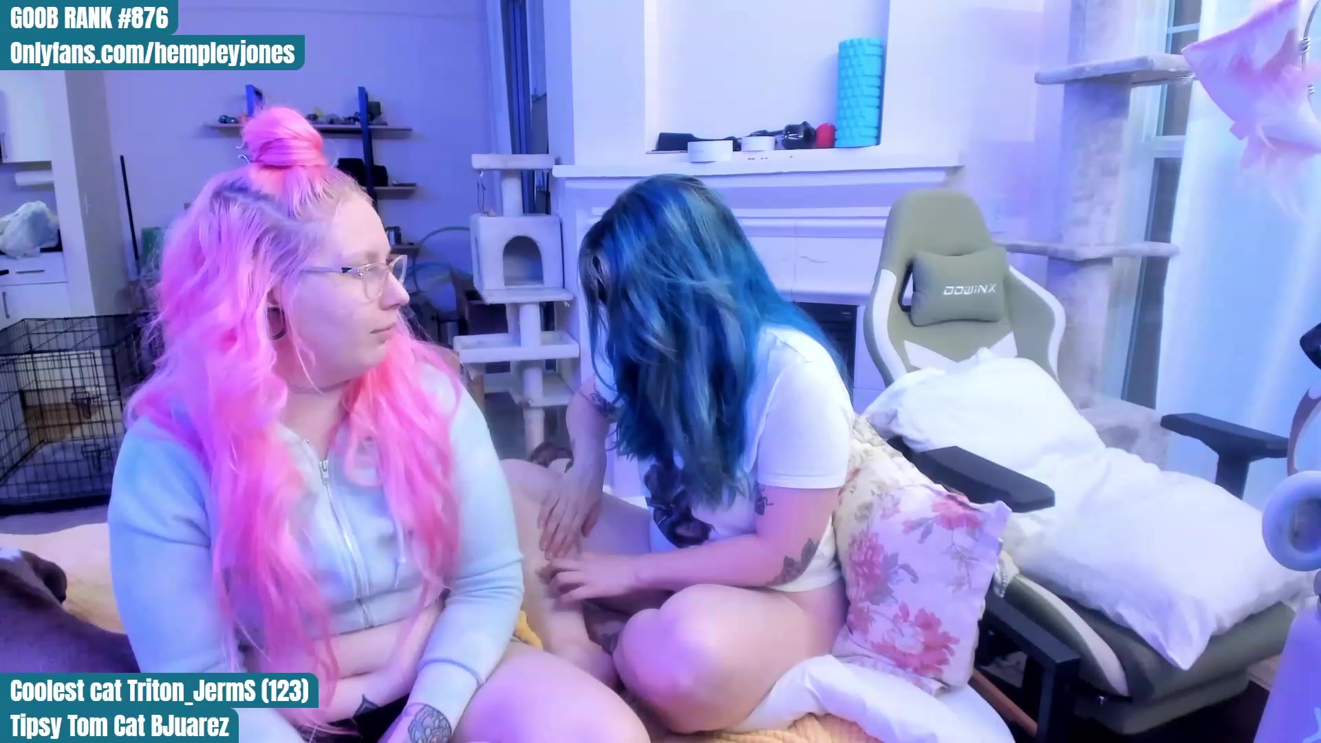 Gallery image thumbnail from Hemppopotamus's myfreecams stream on, 06/17/2023, 24:02 image 20 of 20