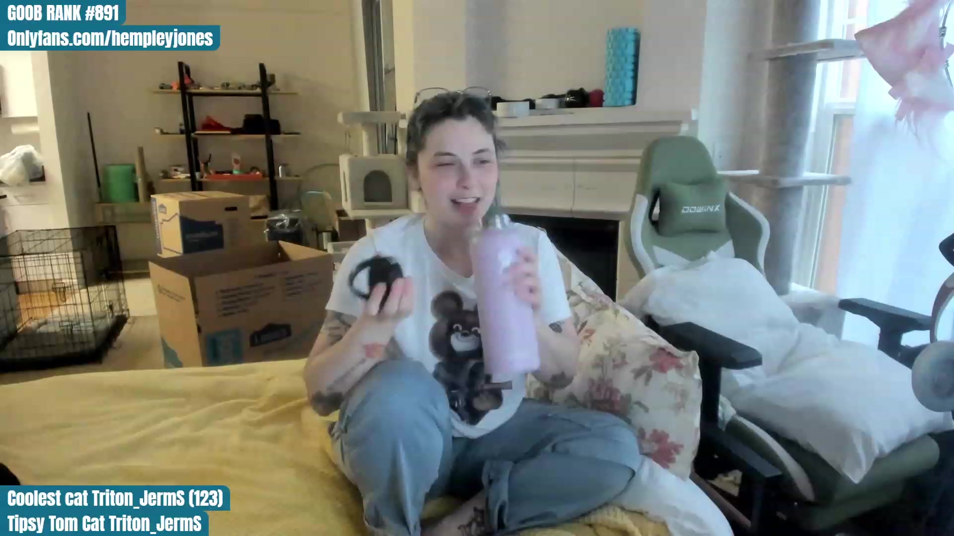 Gallery image thumbnail from Hemppopotamus's myfreecams stream on, 06/17/2023, 24:02 image 5 of 20