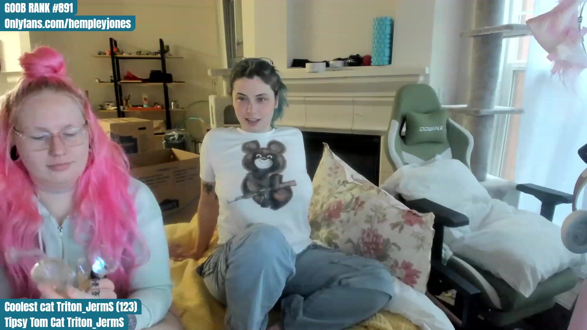 Gallery image thumbnail from Hemppopotamus's myfreecams stream on, 06/17/2023, 24:02 image 9 of 20