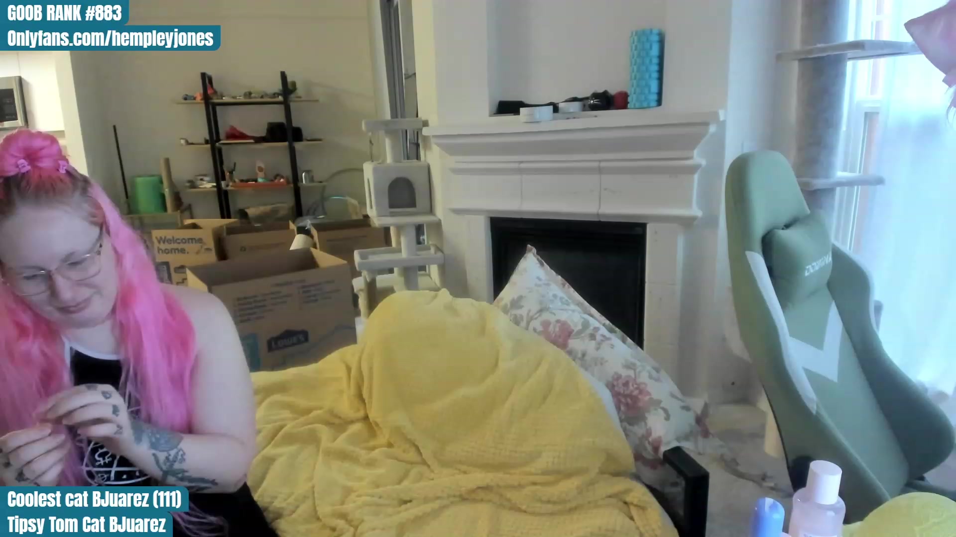 Gallery image thumbnail from Hemppopotamus's myfreecams stream on, 06/17/2023, 23:58 image 3 of 20
