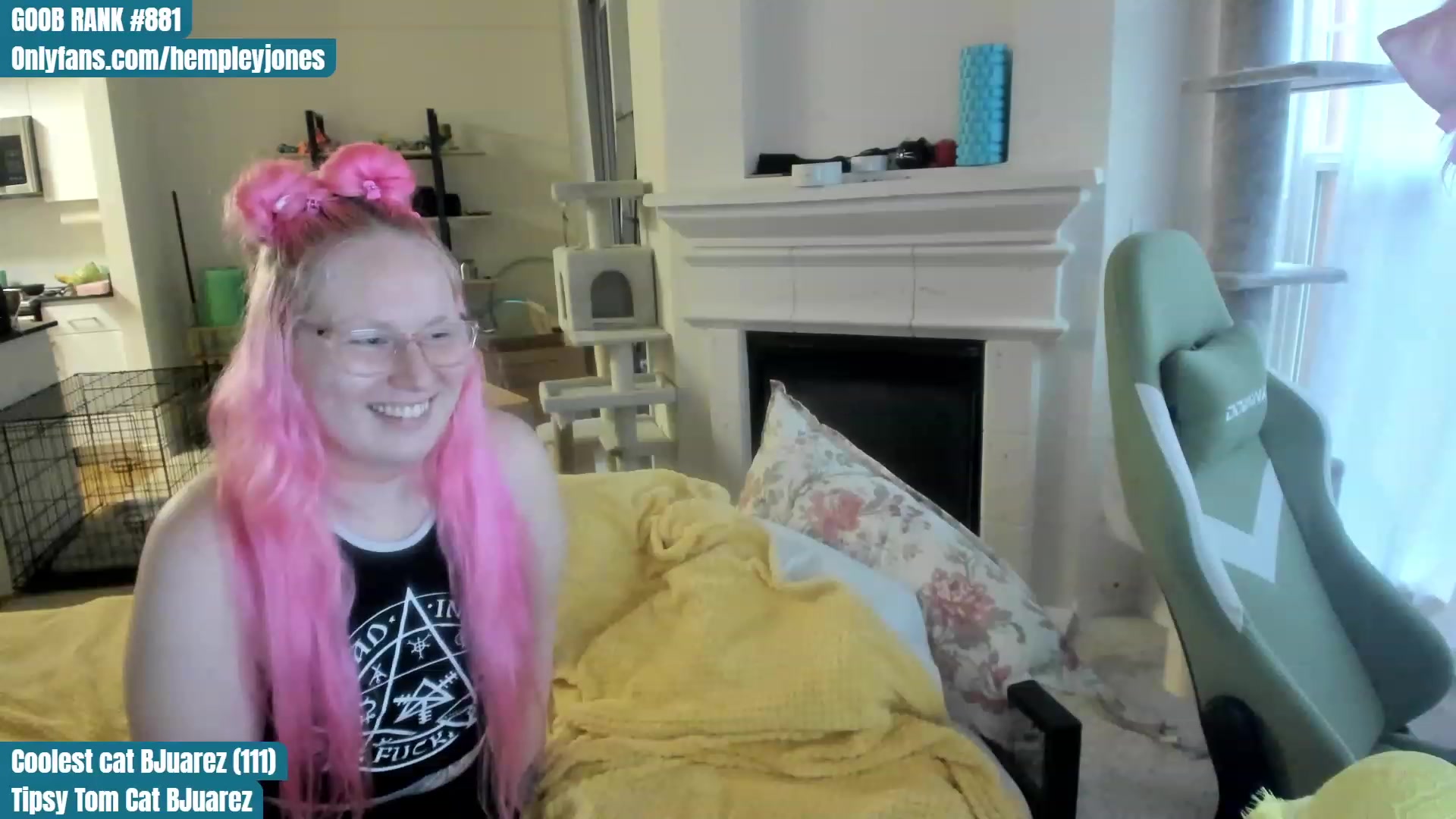 Gallery image thumbnail from Hemppopotamus's myfreecams stream on, 06/17/2023, 23:58 image 8 of 20
