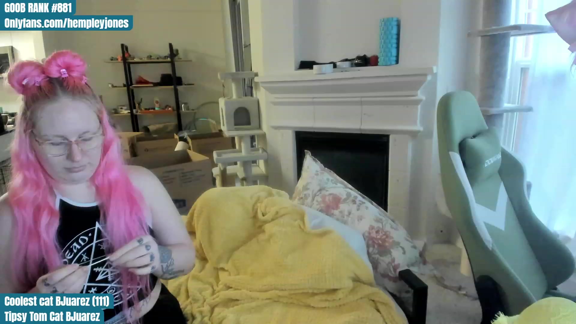 Gallery image thumbnail from Hemppopotamus's myfreecams stream on, 06/17/2023, 23:58 image 9 of 20