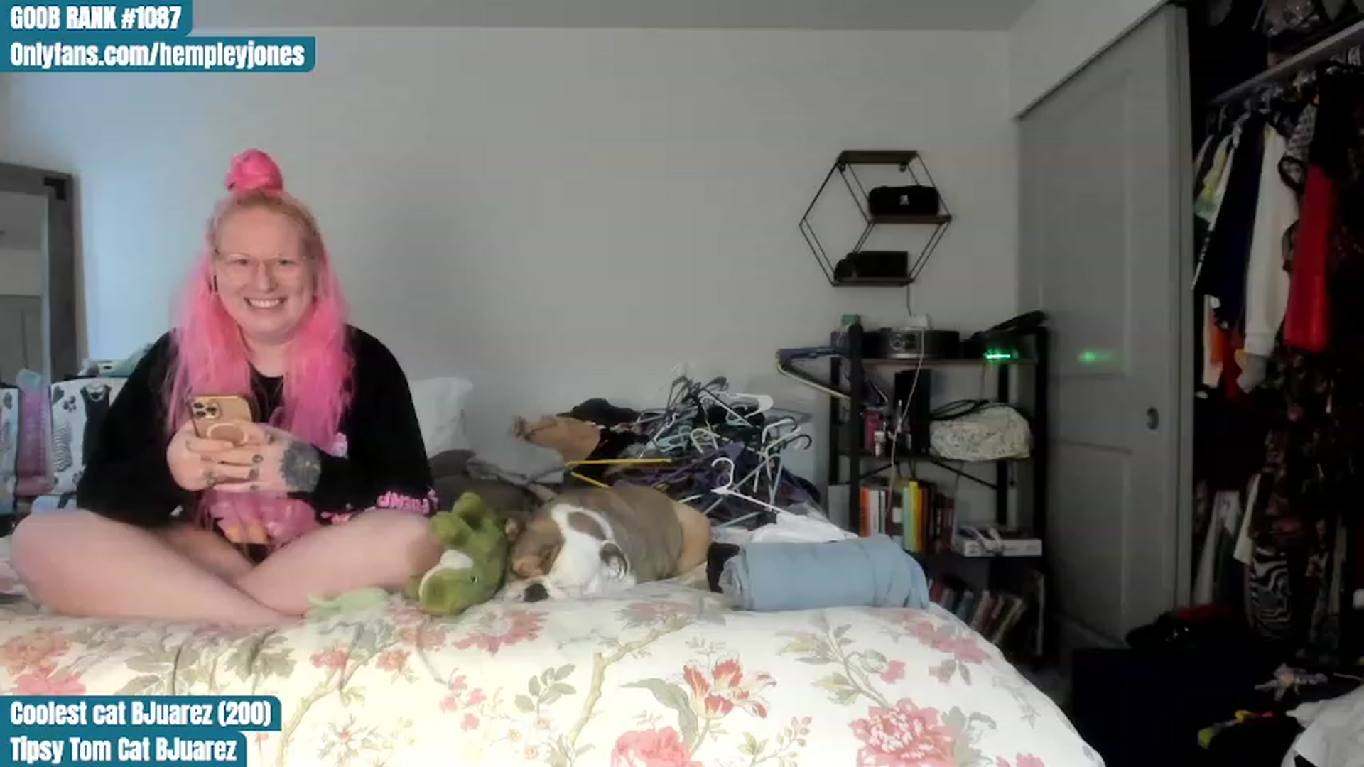 Gallery image thumbnail from Hemppopotamus's myfreecams stream on, 06/23/2023, 24:01 image 9 of 20