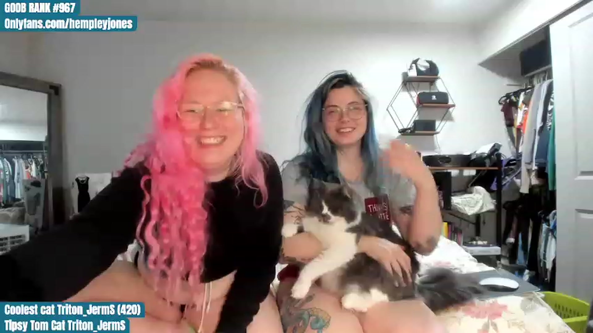 Gallery image thumbnail from Hemppopotamus's myfreecams stream on, 06/25/2023, 03:49 image 13 of 20