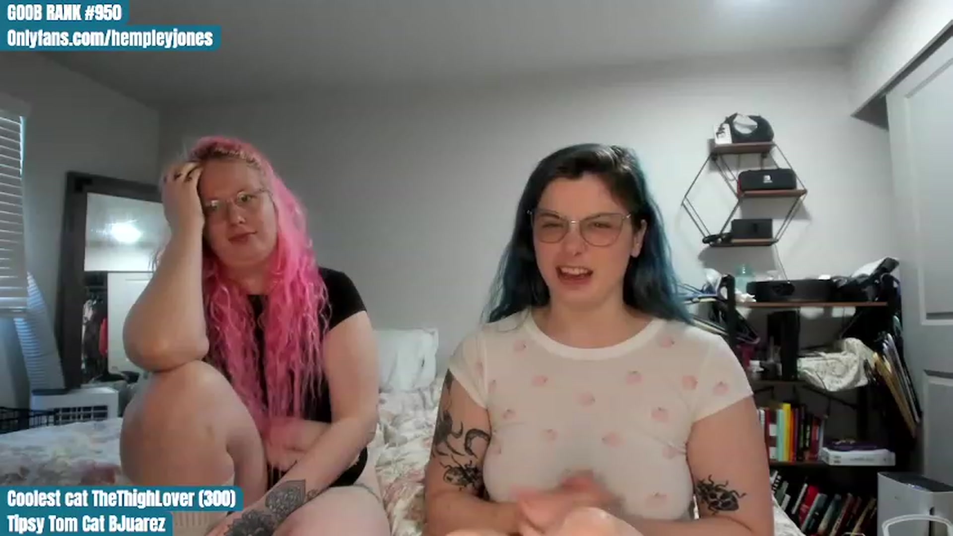 Gallery image thumbnail from Hemppopotamus's myfreecams stream on, 06/26/2023, 01:34 image 6 of 20