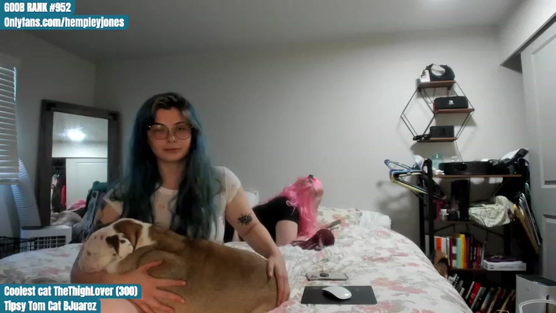 Gallery image thumbnail from Hemppopotamus's myfreecams stream on, 06/26/2023, 01:34 image 16 of 20