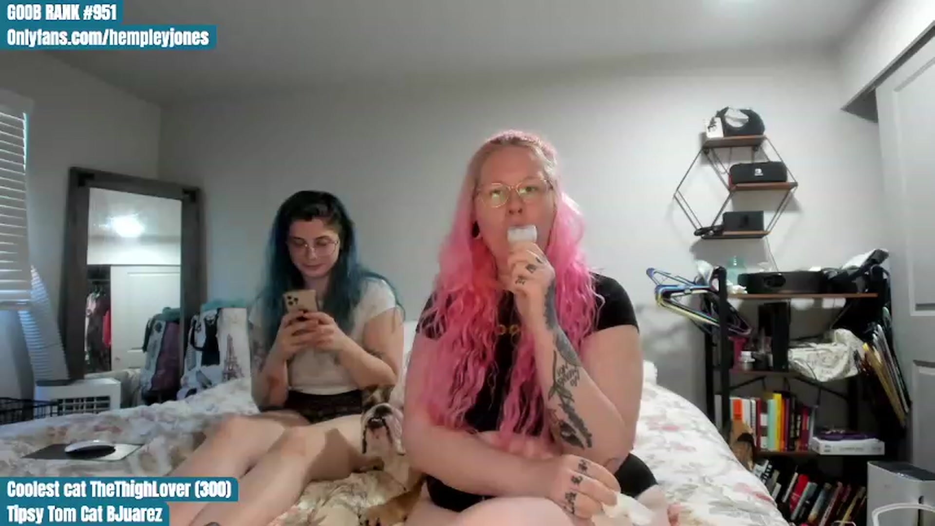 Gallery image thumbnail from Hemppopotamus's myfreecams stream on, 06/26/2023, 01:34 image 10 of 20