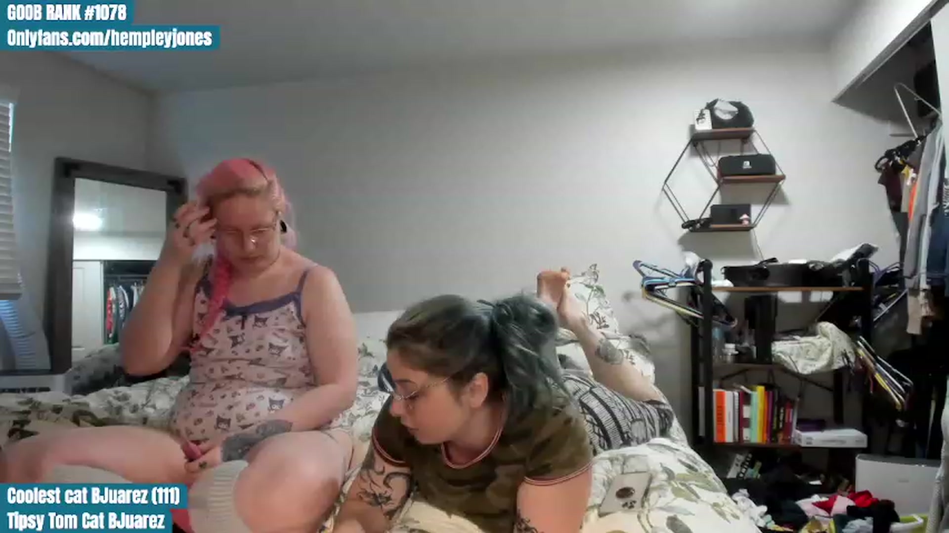 Gallery image thumbnail from Hemppopotamus's myfreecams stream on, 06/29/2023, 01:44 image 3 of 20